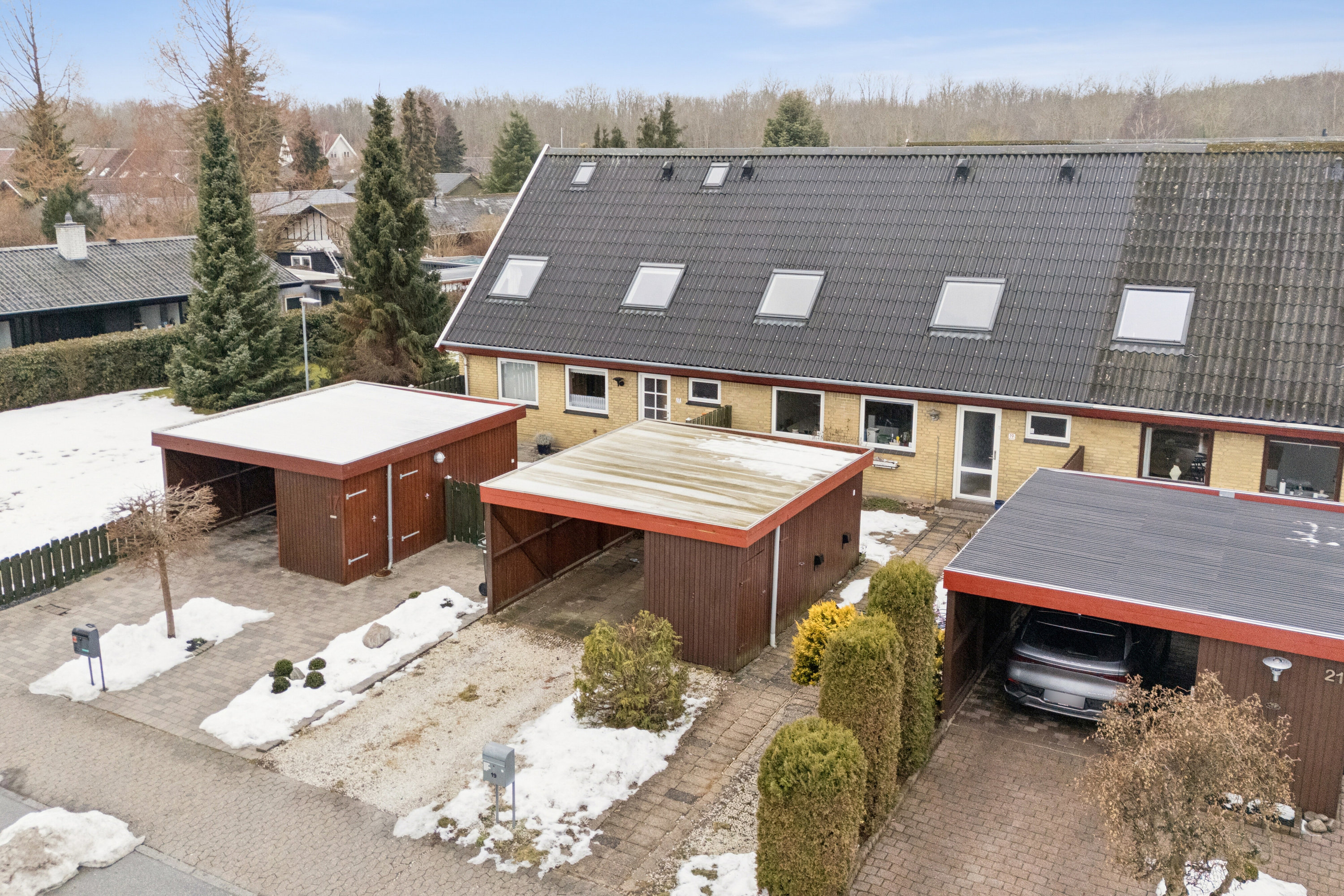 Fremhævet luftfoto billede i fuldskærmstilstand. Billede af Enghøjen 19, 2650 Hvidovre