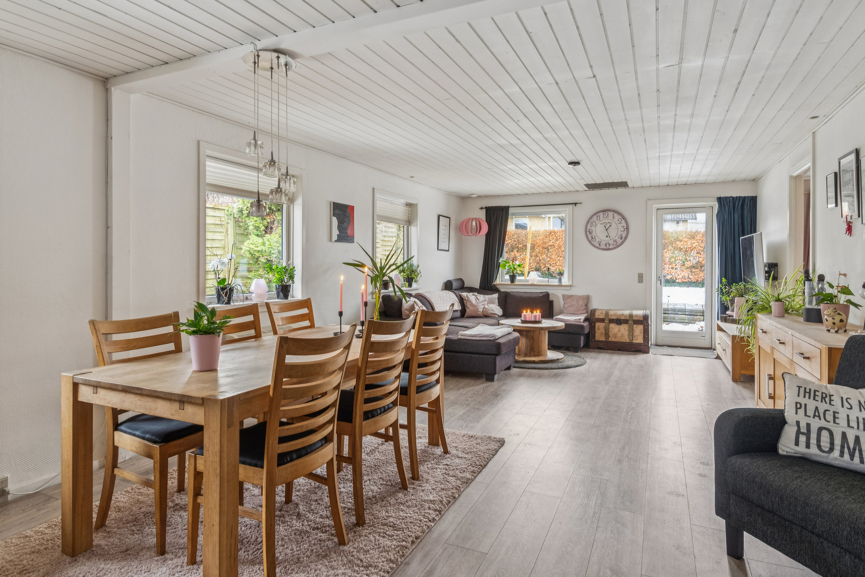 Fremhævet spisestue billede i fuldskærmstilstand. Billede af Svalevej 3, 4591 Føllenslev