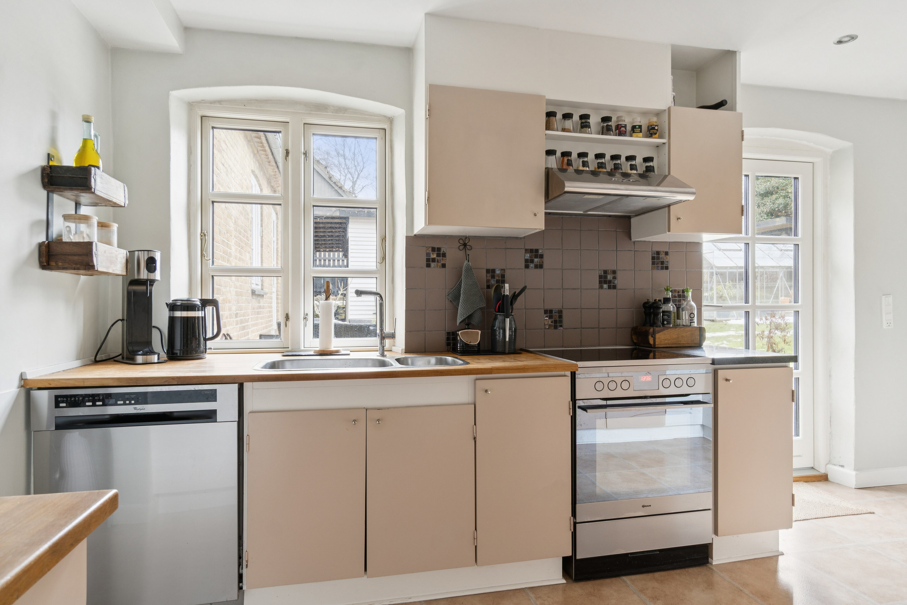 Fremhævet køkken/alrum billede i fuldskærmstilstand. Billede af Kyse Bygade 10, Kyse, 4700 Næstved