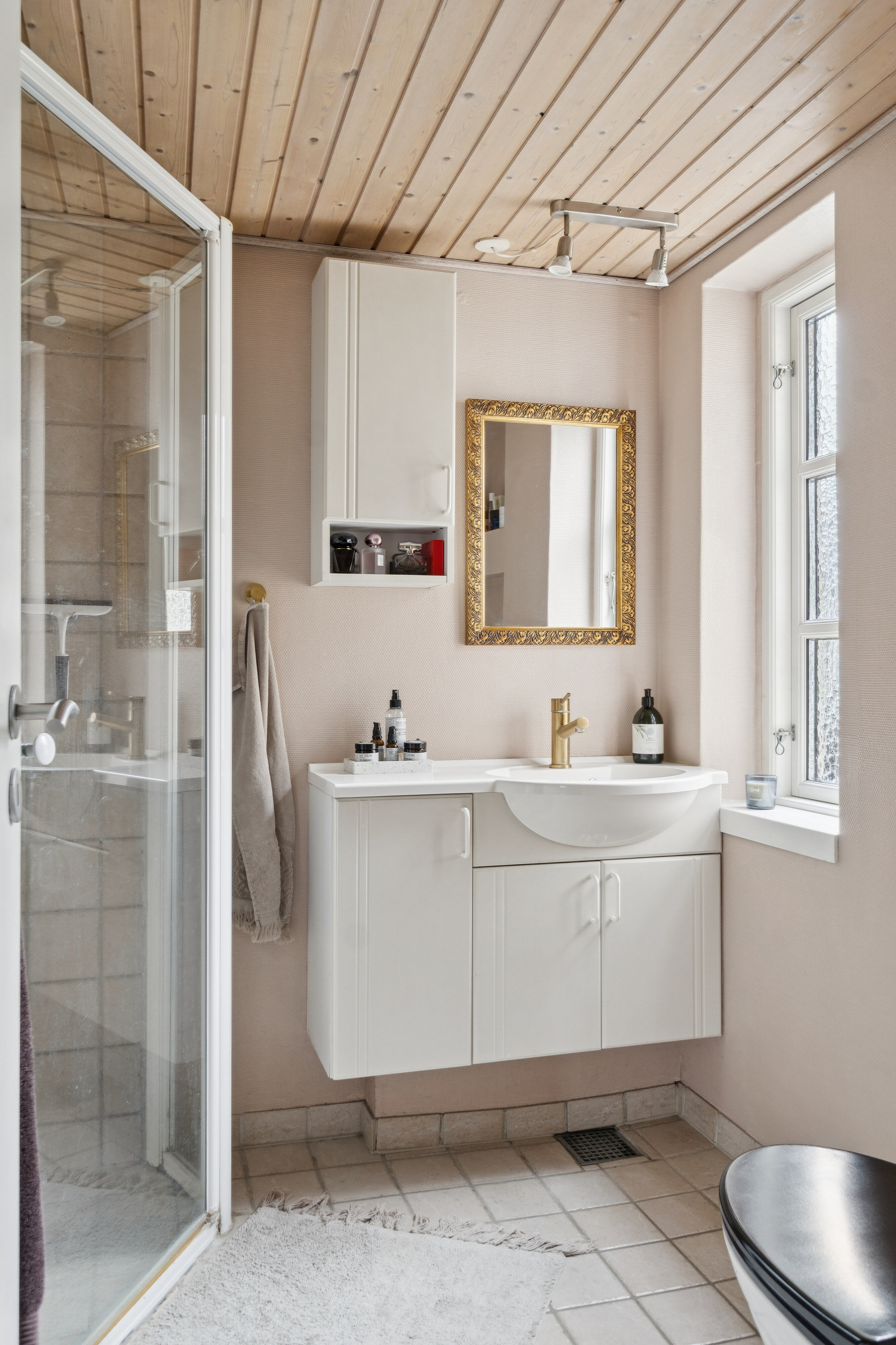 Fremhævet badeværelse billede i fuldskærmstilstand. Billede af Kyse Bygade 10, Kyse, 4700 Næstved