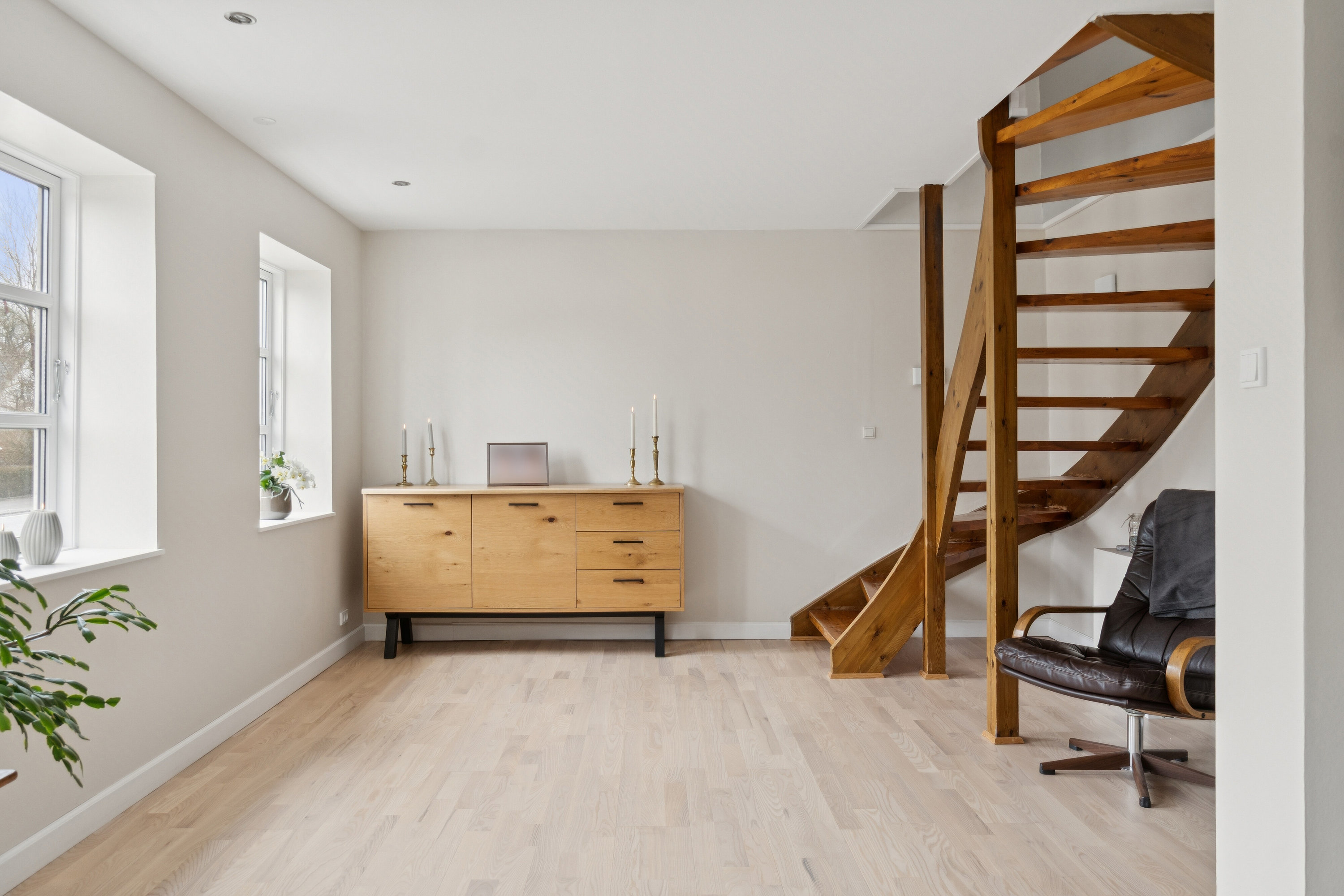 Fremhævet stue billede i fuldskærmstilstand. Billede af Kyse Bygade 10, Kyse, 4700 Næstved