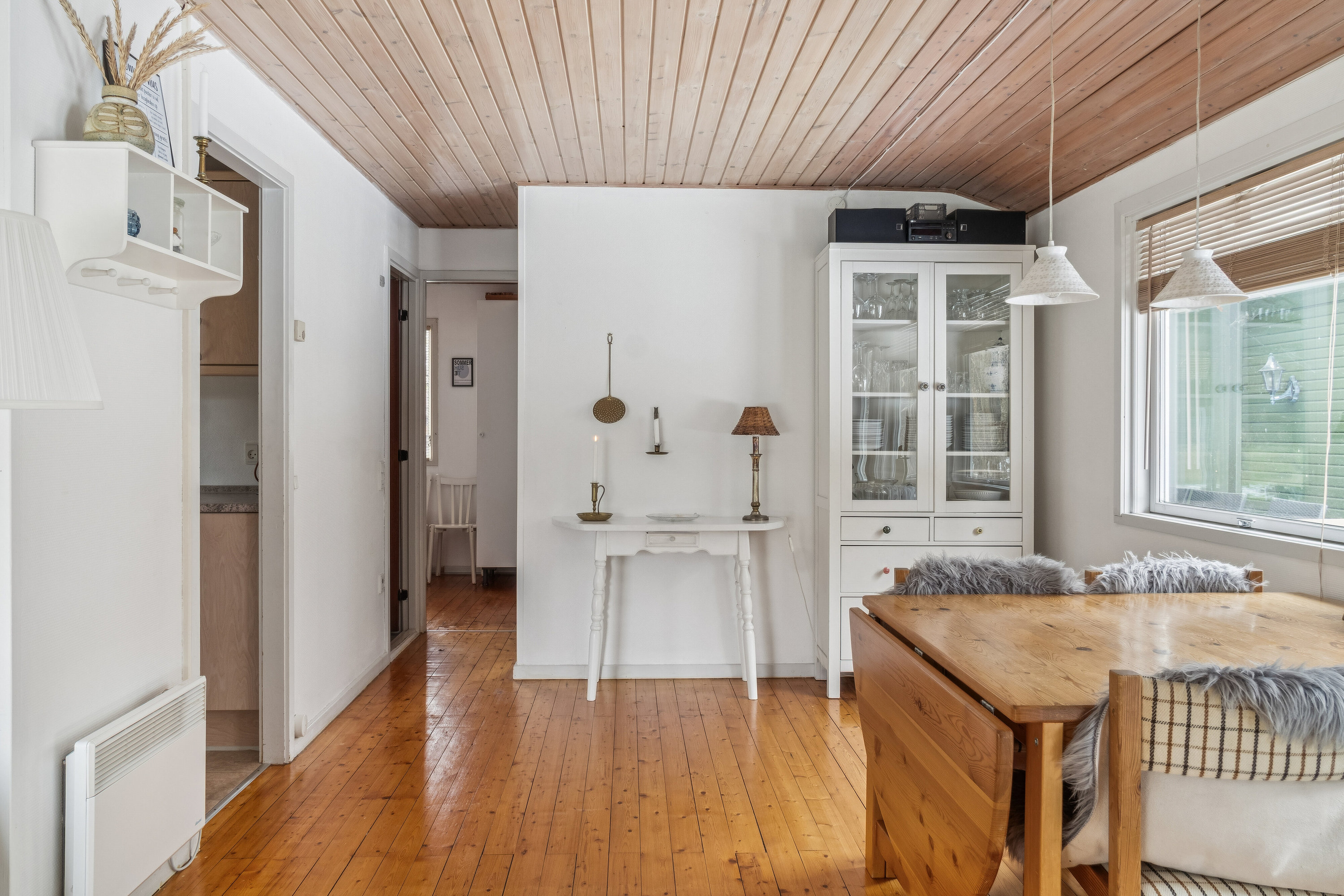 Fremhævet spisestue billede i fuldskærmstilstand. Billede af Præstekrogen 7, Ordrup, 4540 Fårevejle