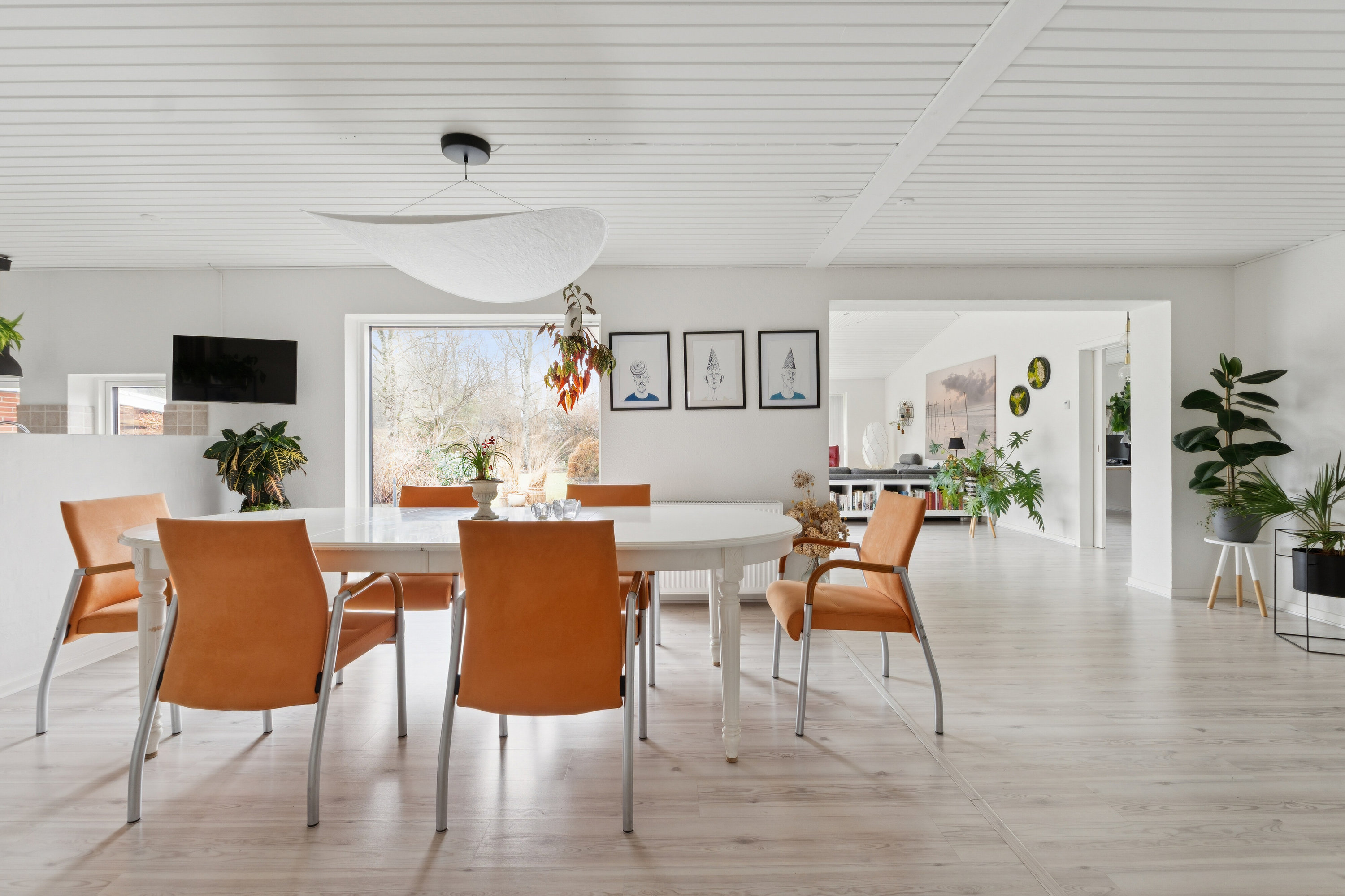 Fremhævet spisestue billede i fuldskærmstilstand. Billede af Smedegårdsvej 18, 7430 Ikast