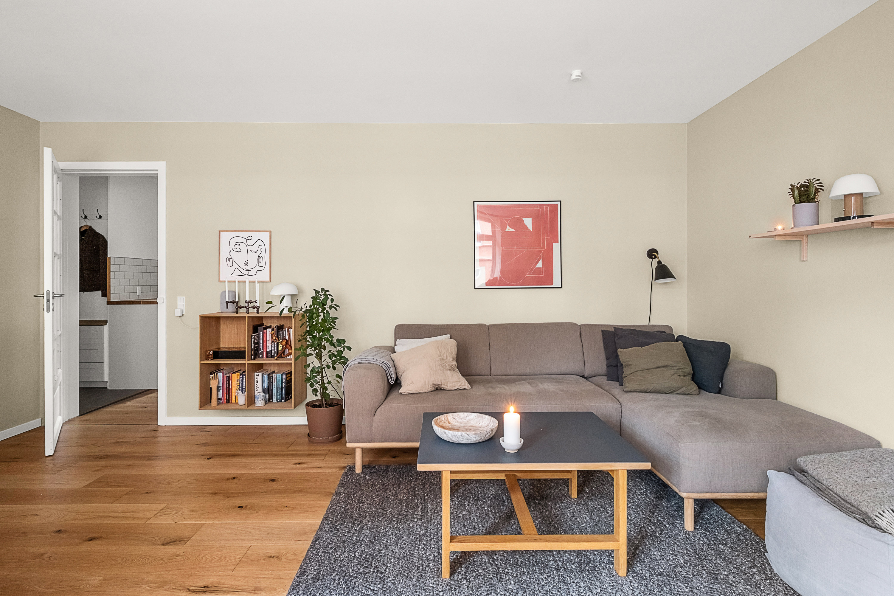 Fremhævet stue billede i fuldskærmstilstand. Billede af Ålborggade 1, st.. th., 8000 Aarhus C