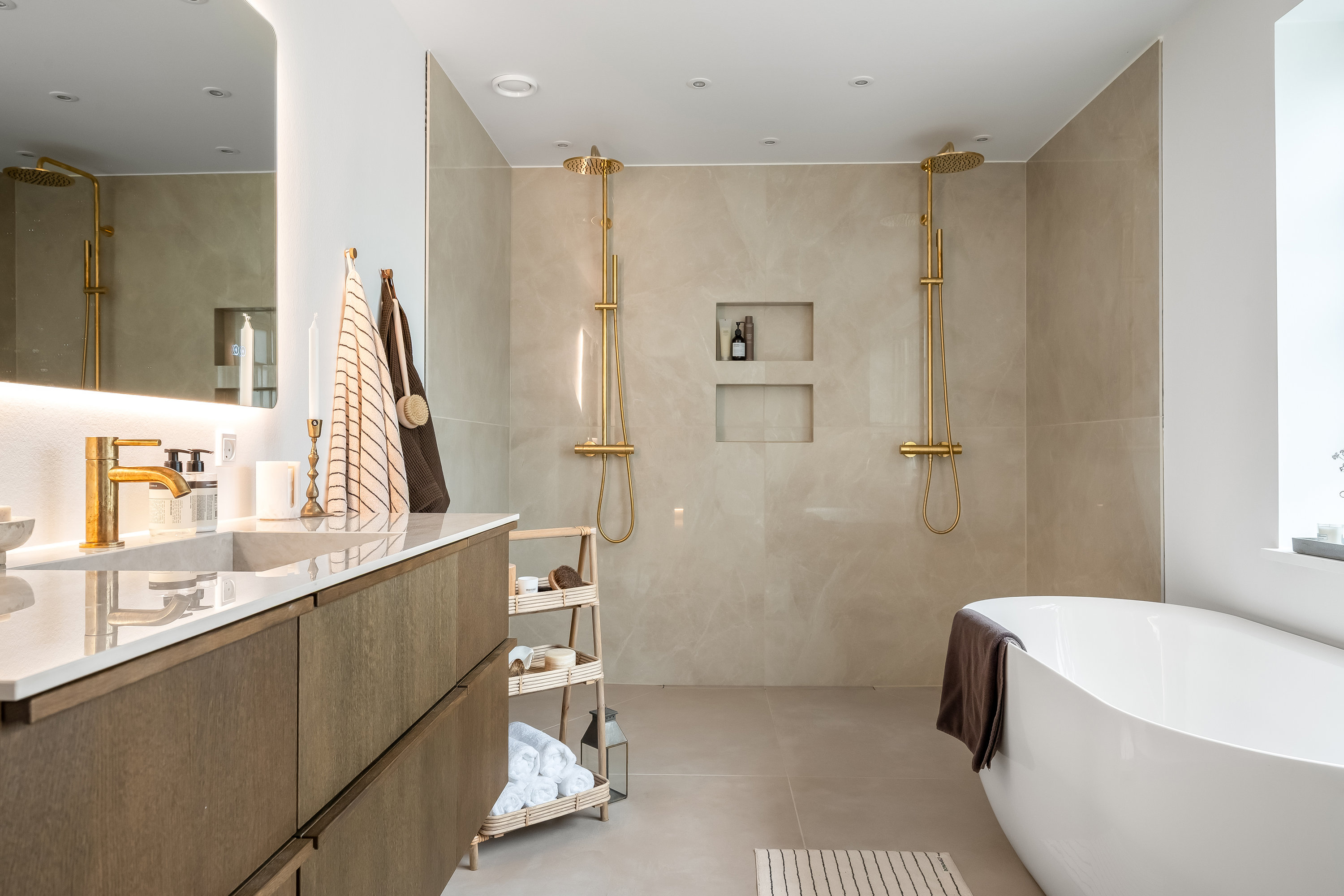 Fremhævet badeværelse billede i fuldskærmstilstand. Billede af Voldgade 17, 7620 Lemvig