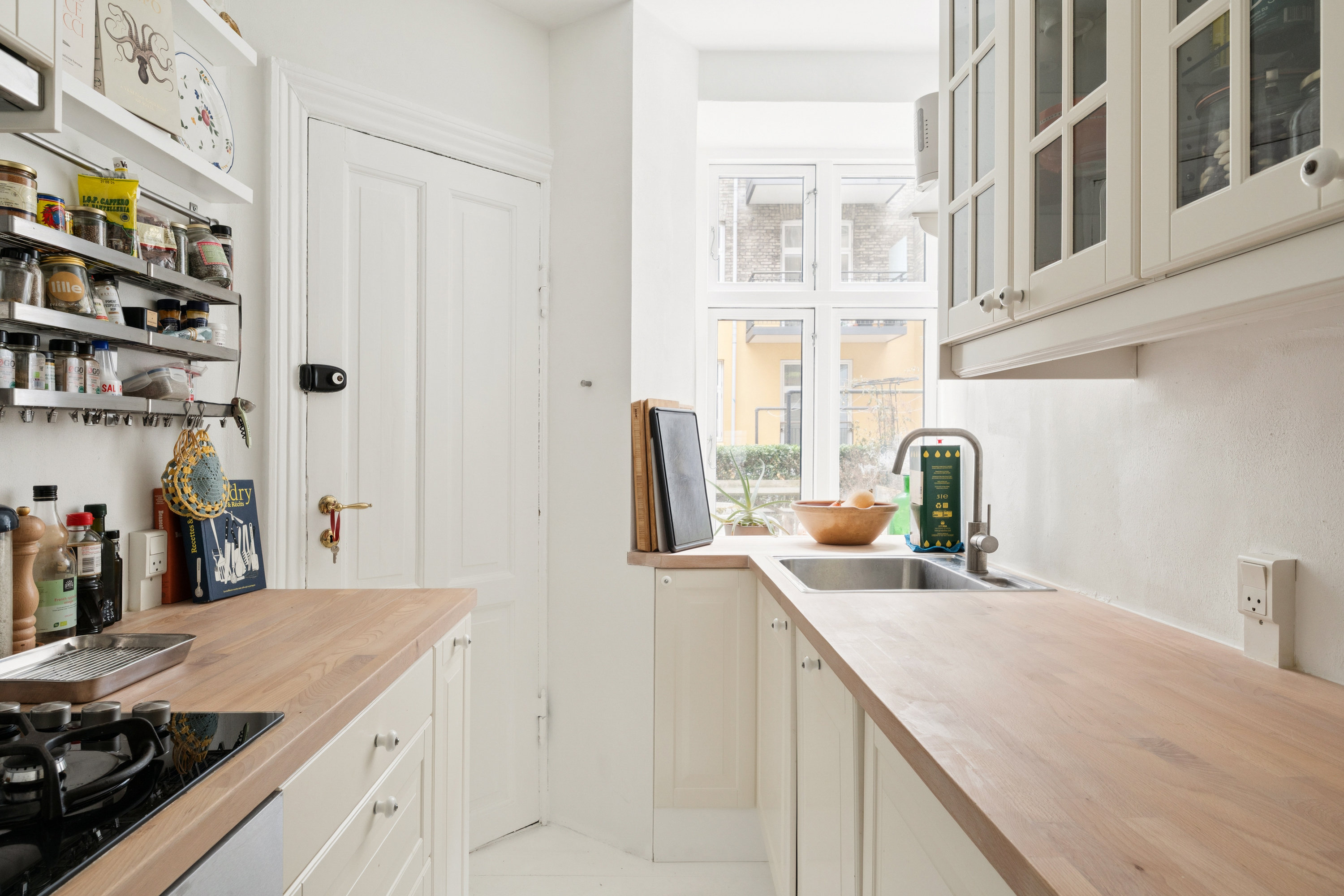 Fremhævet køkken billede i fuldskærmstilstand. Billede af Marstalsgade 32, st.. th., 2100 København Ø