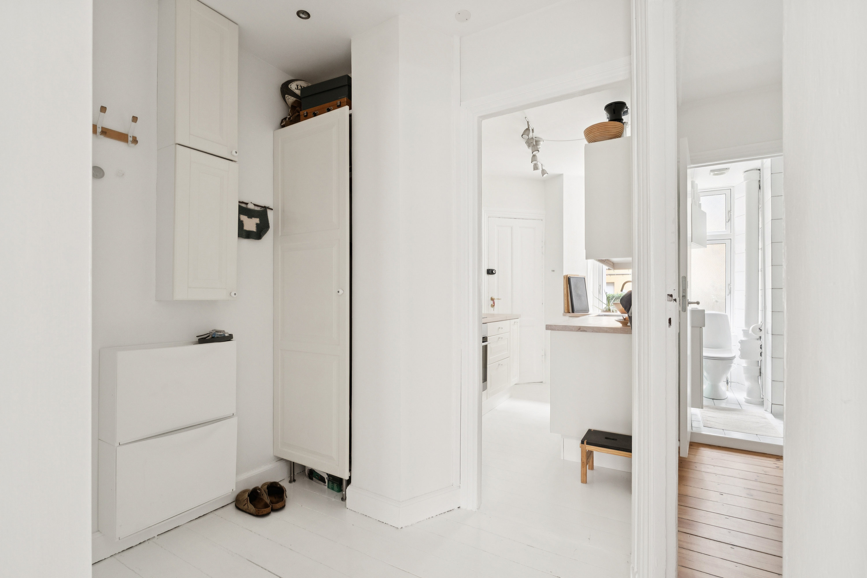 Fremhævet entré billede i fuldskærmstilstand. Billede af Marstalsgade 32, st.. th., 2100 København Ø