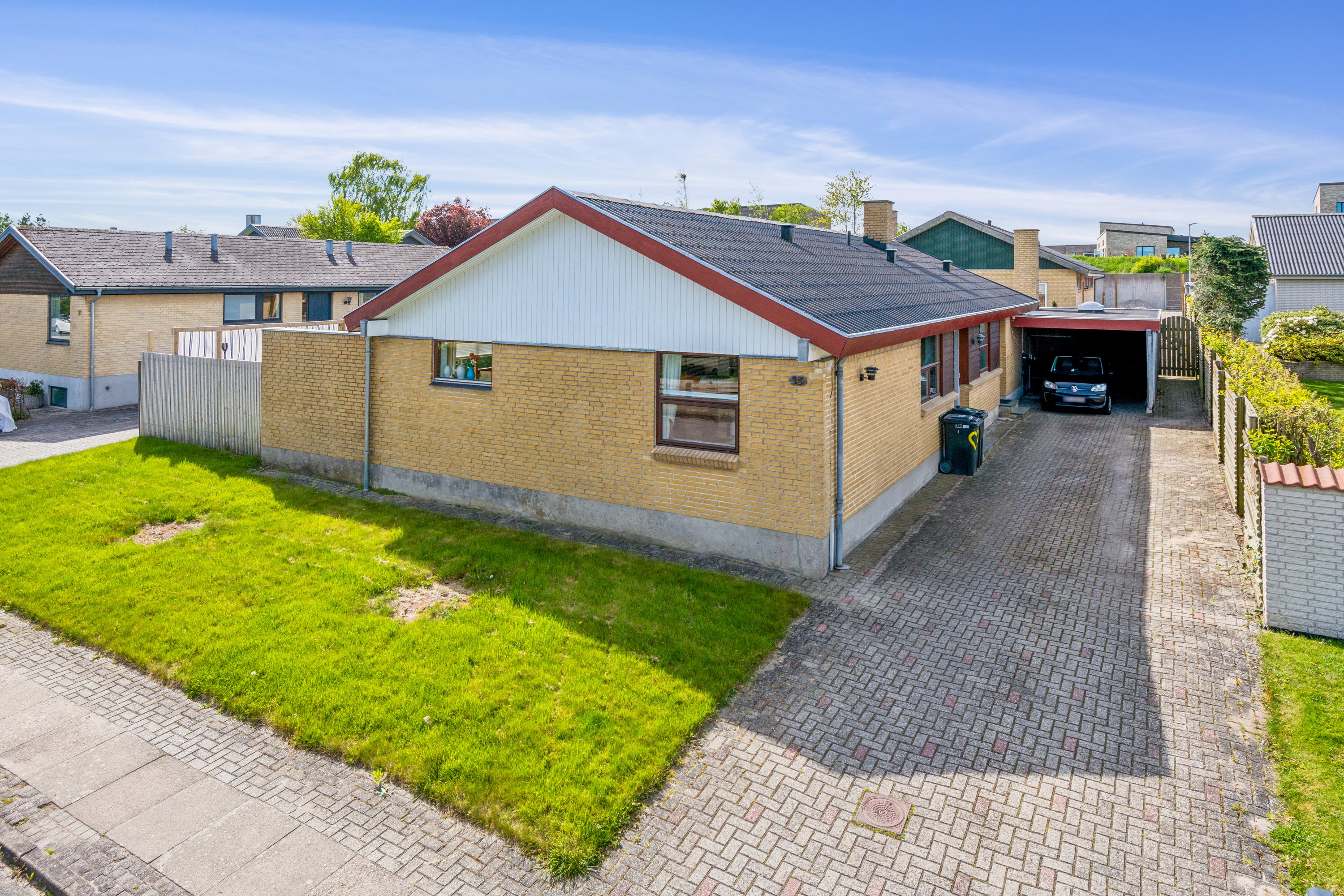 Fremhævet ejendom 1 billede i fuldskærmstilstand. Billede af Spergelvej 35, 9270 Klarup