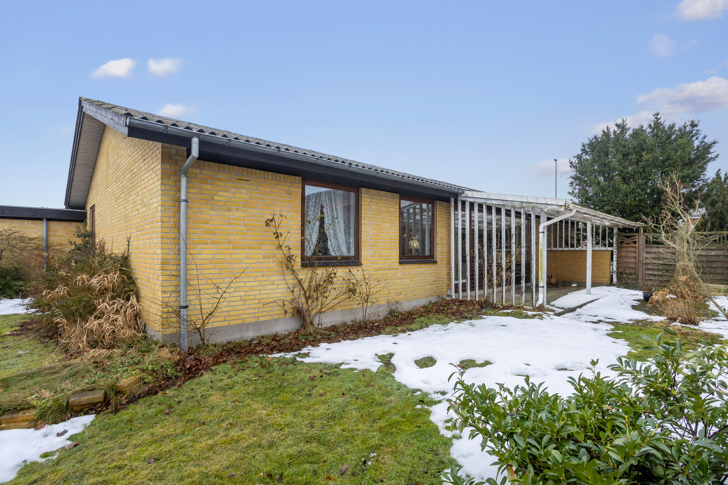 Fremhævet facade billede i fuldskærmstilstand. Billede af Gærumvej 66, 9900 Frederikshavn