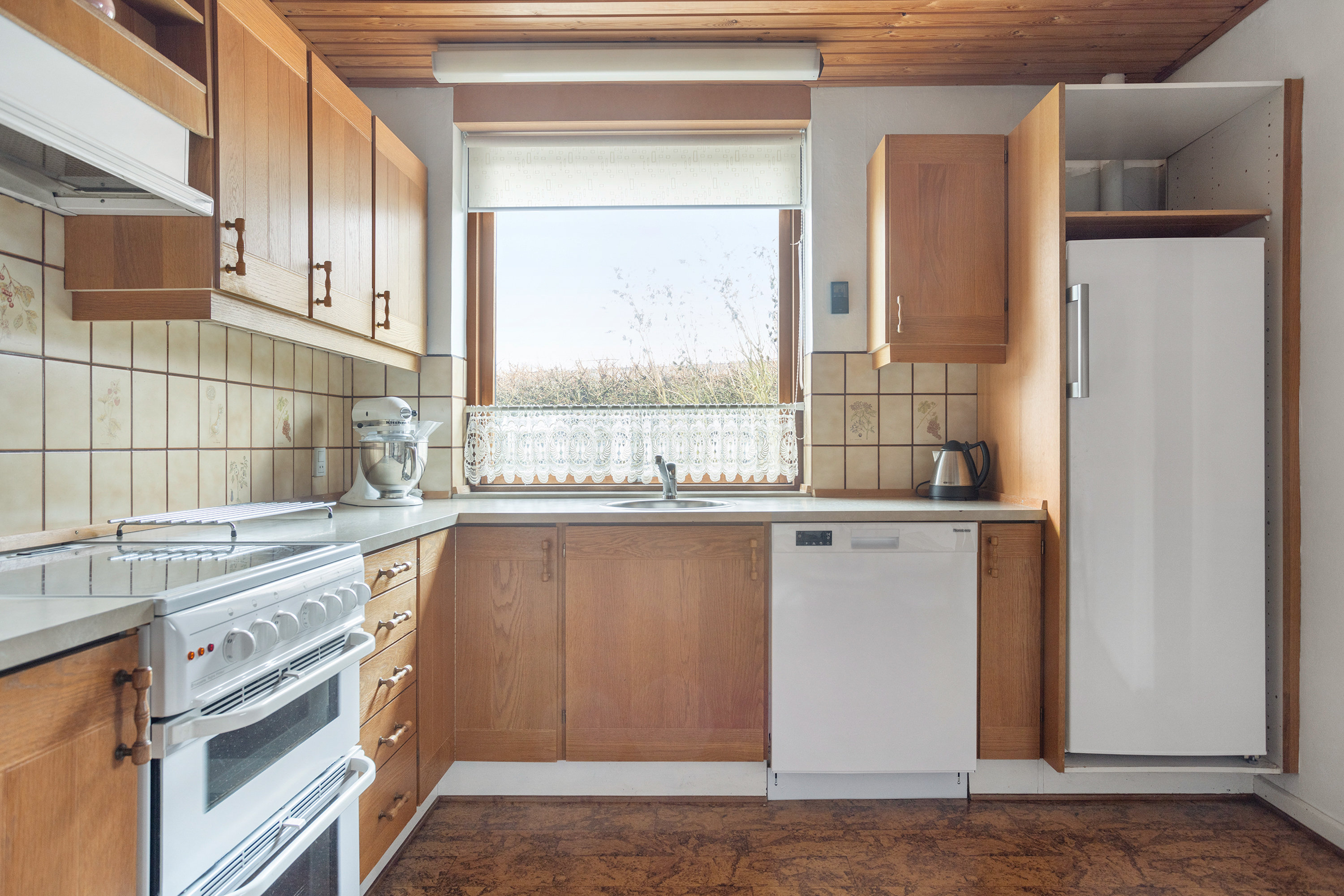 Fremhævet køkken billede i fuldskærmstilstand. Billede af Gærumvej 66, 9900 Frederikshavn