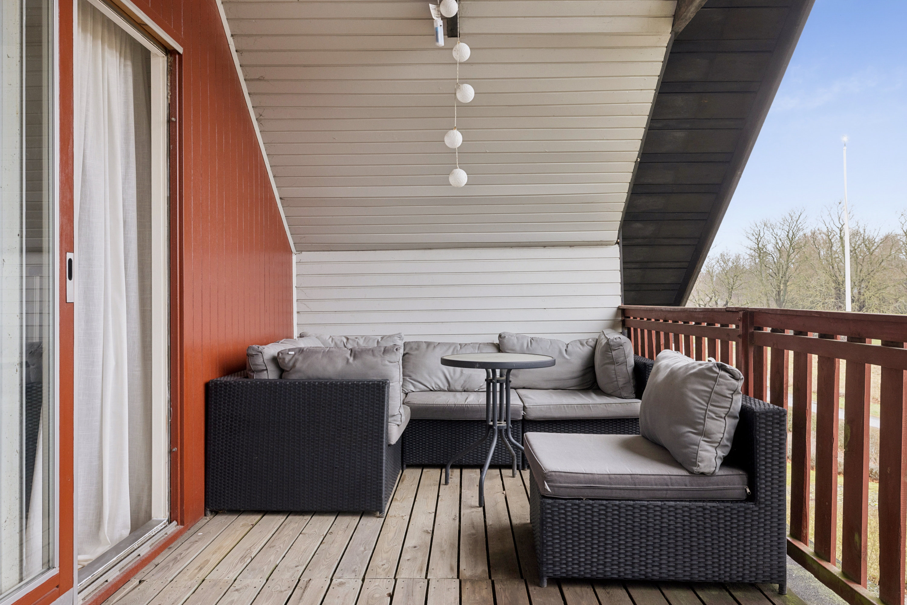 Fremhævet terrasse billede i fuldskærmstilstand. Billede af Ravnekærvej 41, 5631 Ebberup