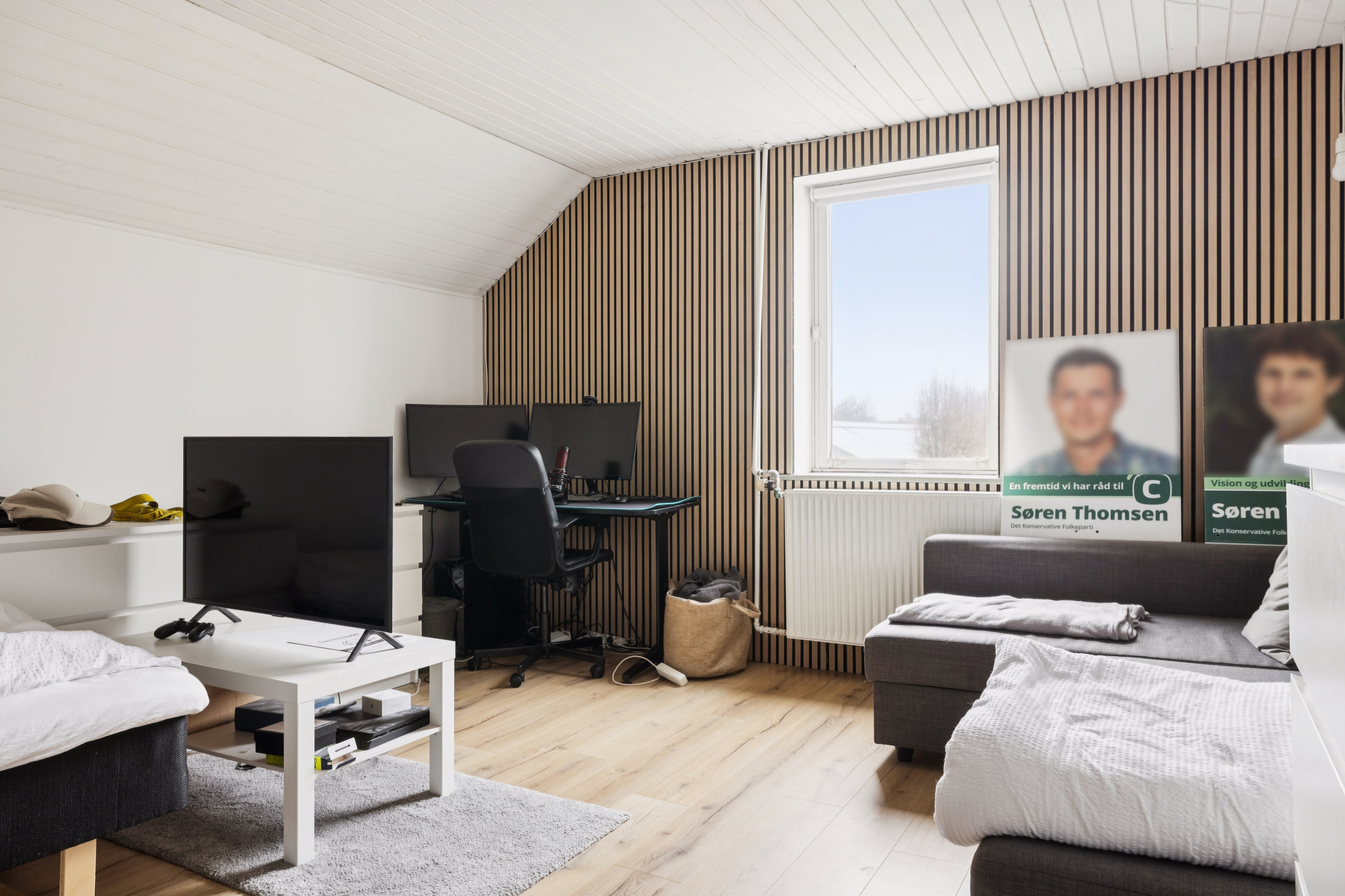 Fremhævet stue billede i fuldskærmstilstand. Billede af Ravnekærvej 41, 5631 Ebberup