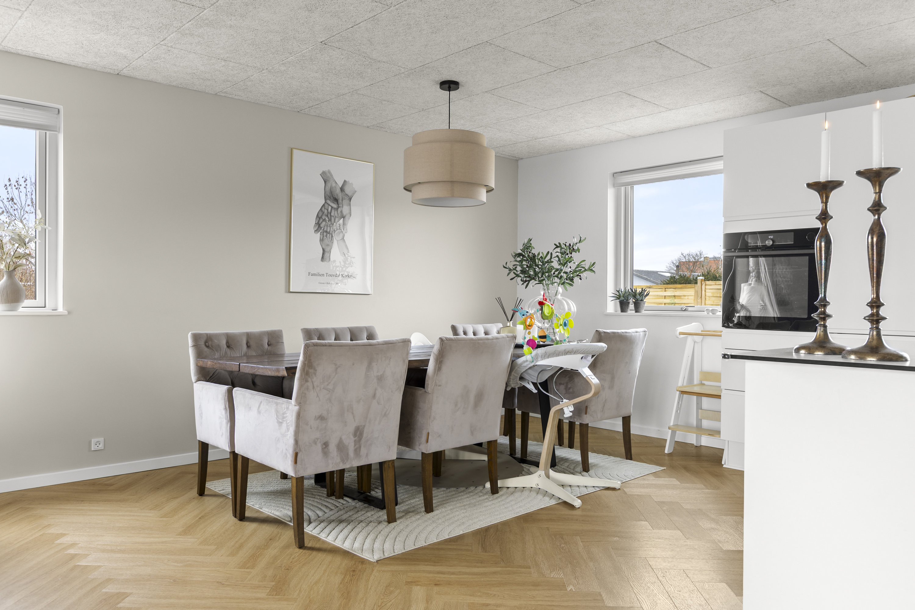 Fremhævet stue billede i fuldskærmstilstand. Billede af Fyrrevænget 30, 4293 Dianalund