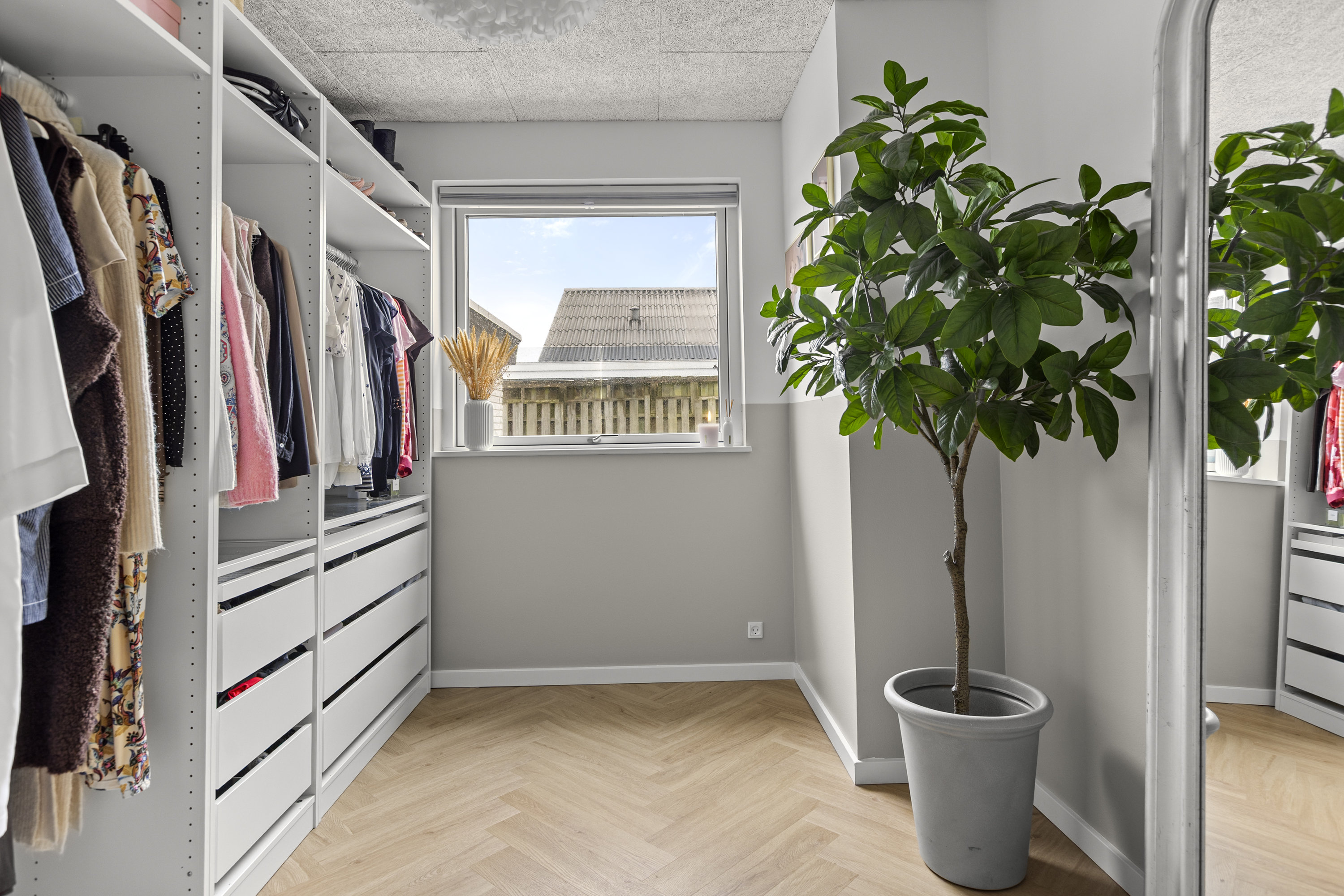 Fremhævet værelse billede i fuldskærmstilstand. Billede af Fyrrevænget 30, 4293 Dianalund