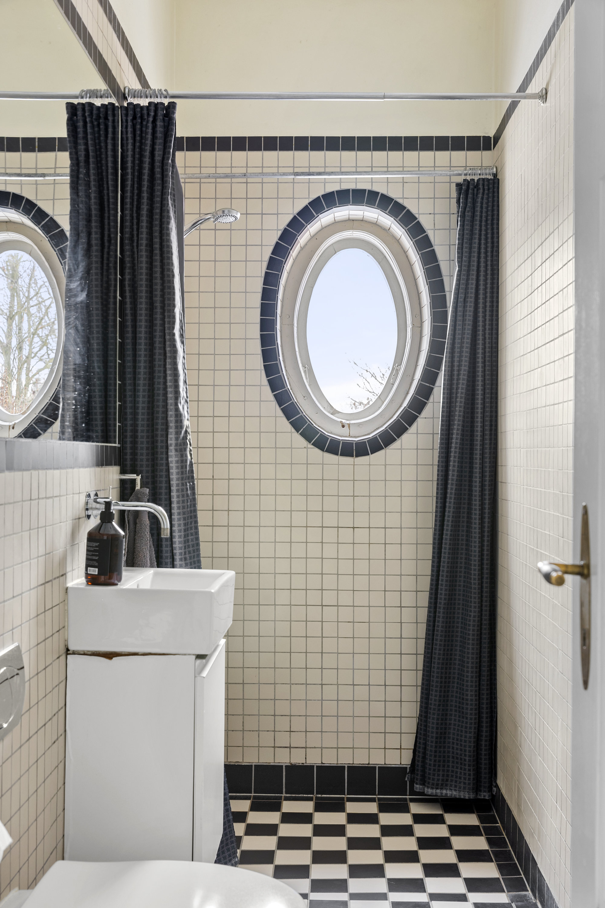 Fremhævet badeværelse billede i fuldskærmstilstand. Billede af Sorøvej 47, 4295 Stenlille