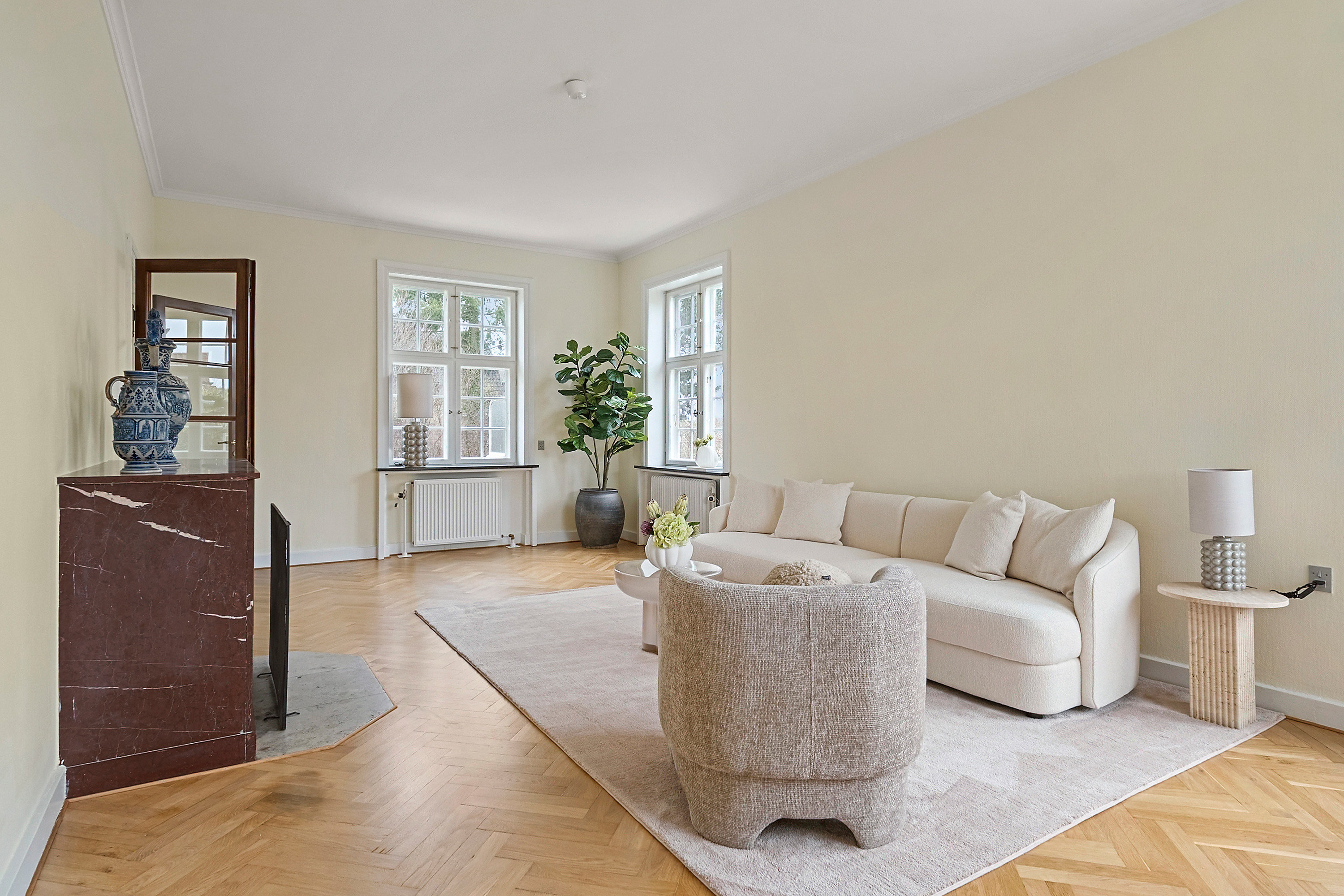 Fremhævet stue billede i fuldskærmstilstand. Billede af Barsehøj 10, 2900 Hellerup