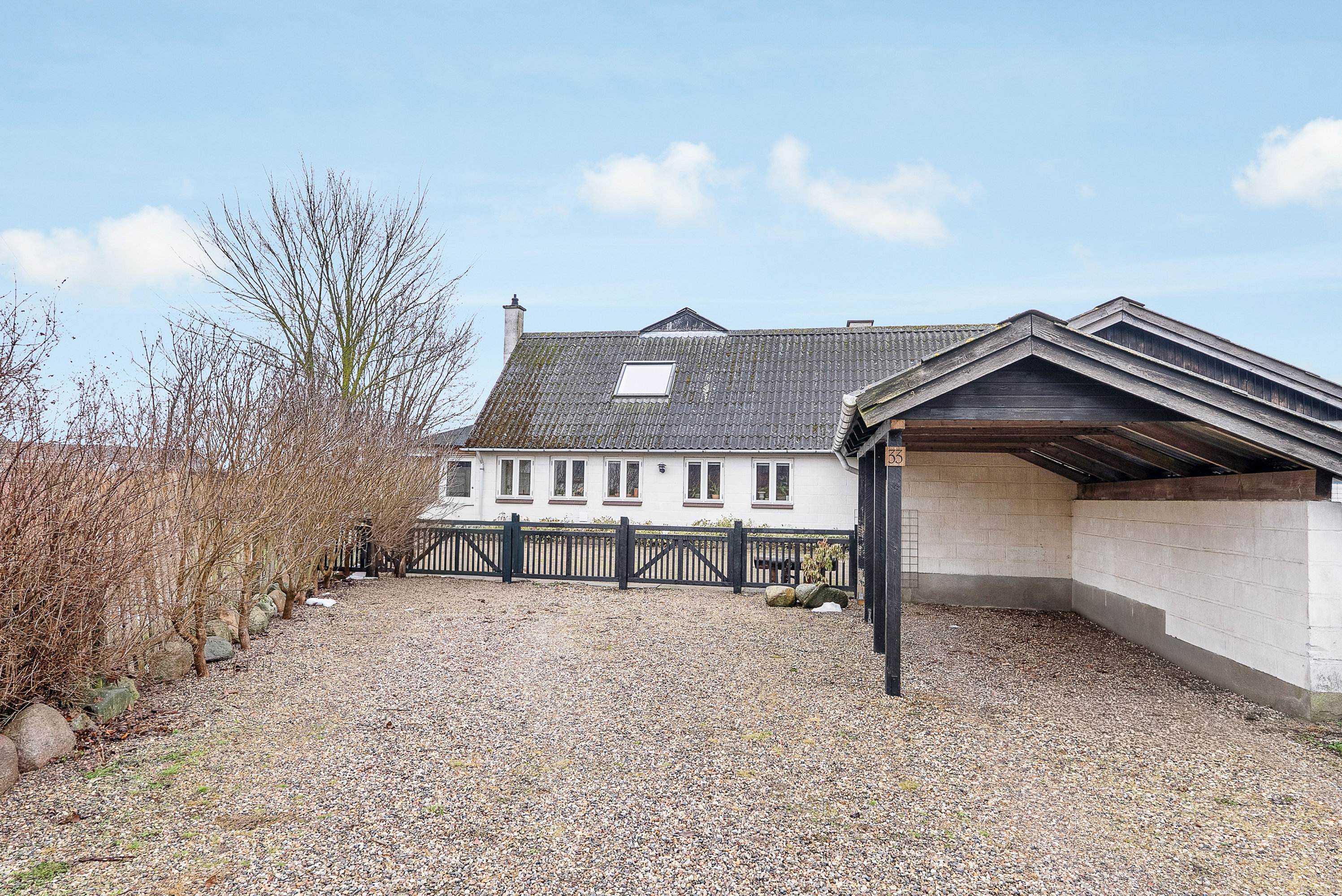 Fremhævet facade billede i fuldskærmstilstand. Billede af Kirkevej 33, Nr Højrup, 5450 Otterup