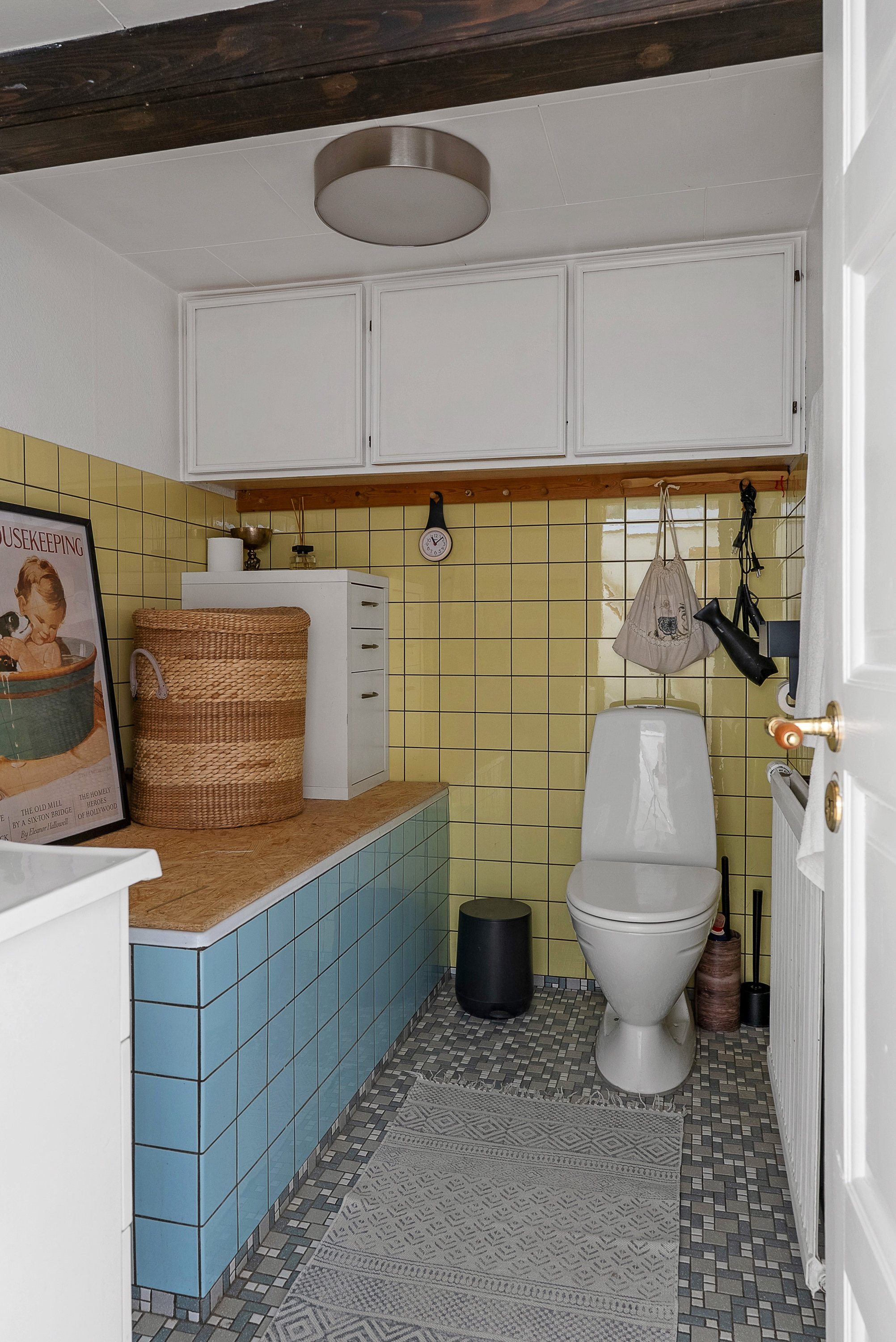 Fremhævet toilet billede i fuldskærmstilstand. Billede af Kirkevej 33, Nr Højrup, 5450 Otterup