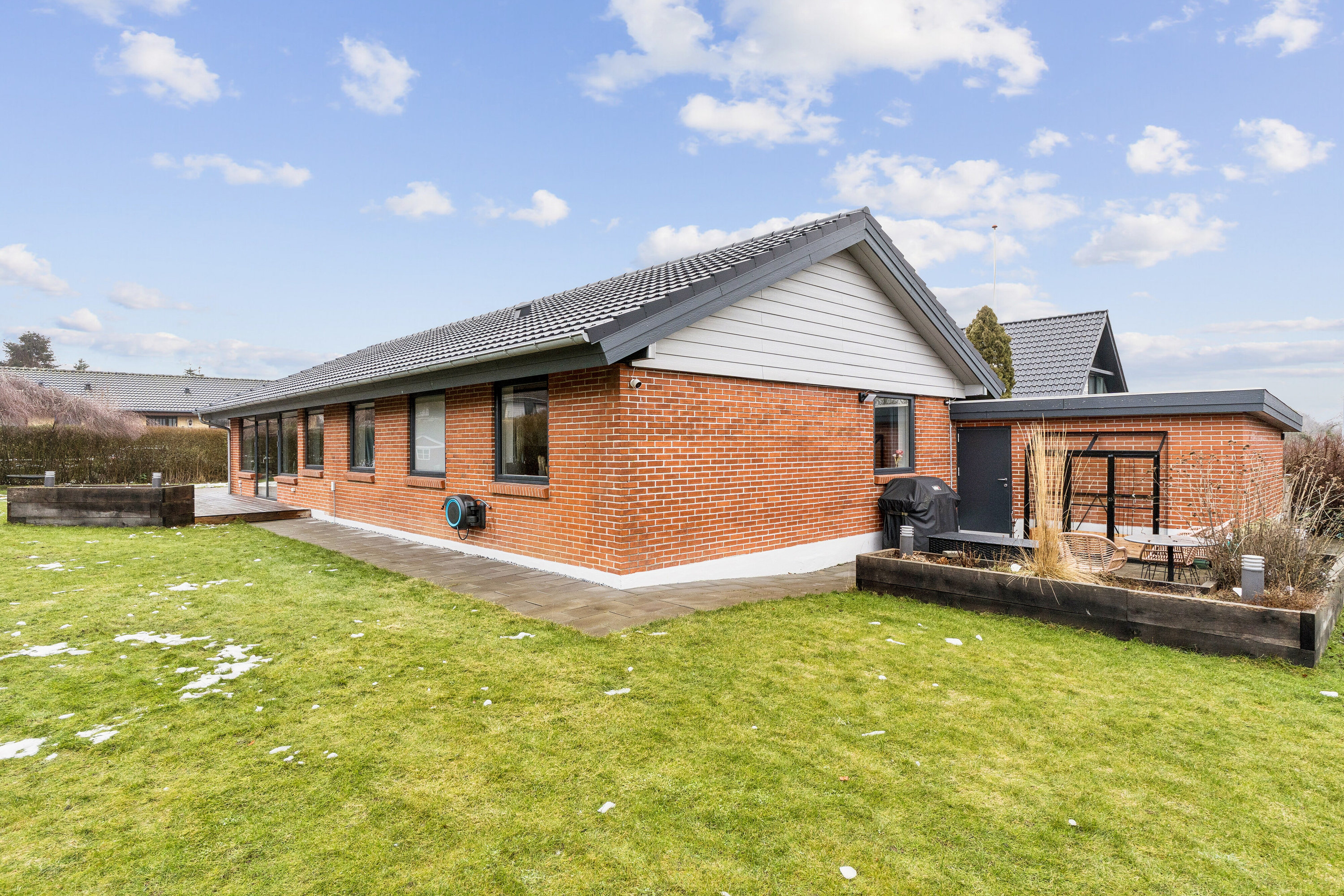 Fremhævet ejendommen billede i fuldskærmstilstand. Billede af Rosendalvej 3, Stavtrup, 8260 Viby J