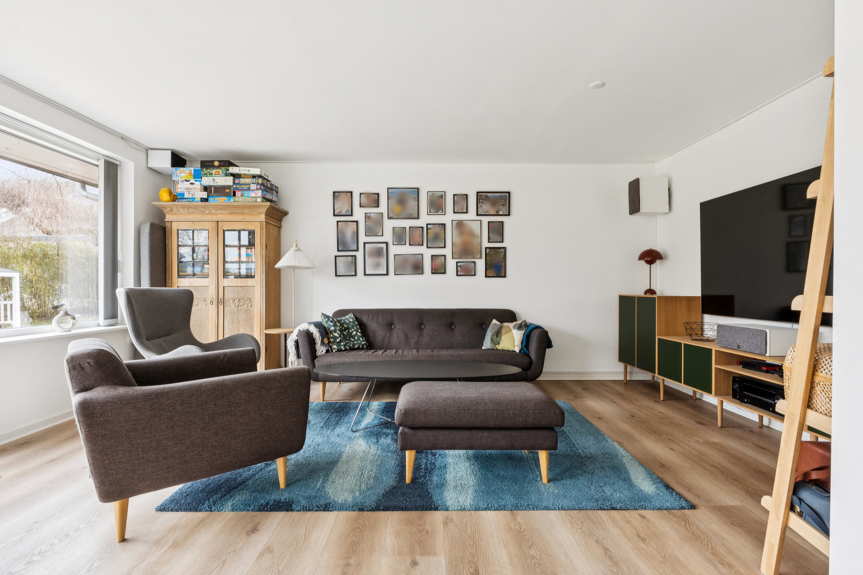 Fremhævet stue billede i fuldskærmstilstand. Billede af Rosendalvej 3, Stavtrup, 8260 Viby J