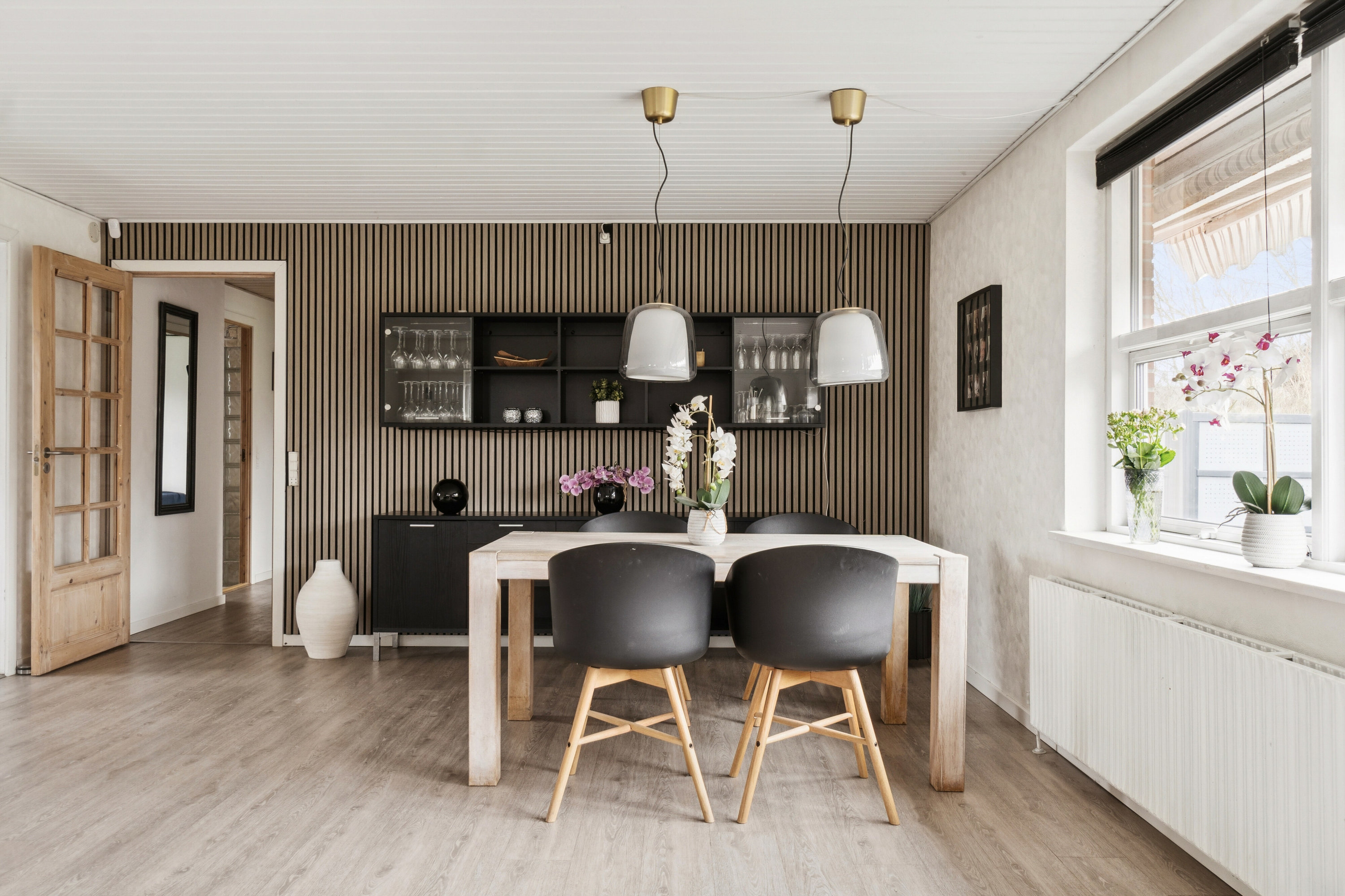 Fremhævet spisestue billede i fuldskærmstilstand. Billede af Skjernvej 3, 4200 Slagelse