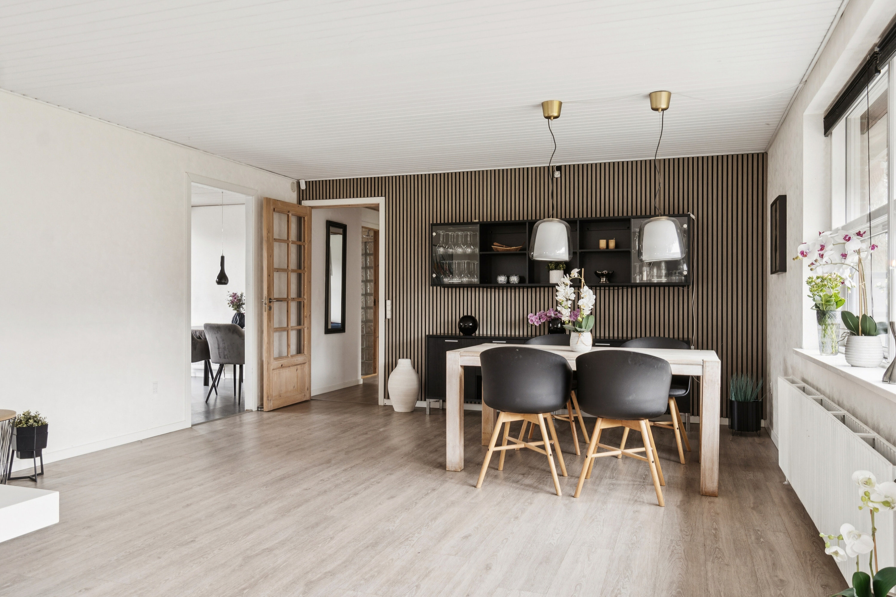 Fremhævet spisestue billede i fuldskærmstilstand. Billede af Skjernvej 3, 4200 Slagelse