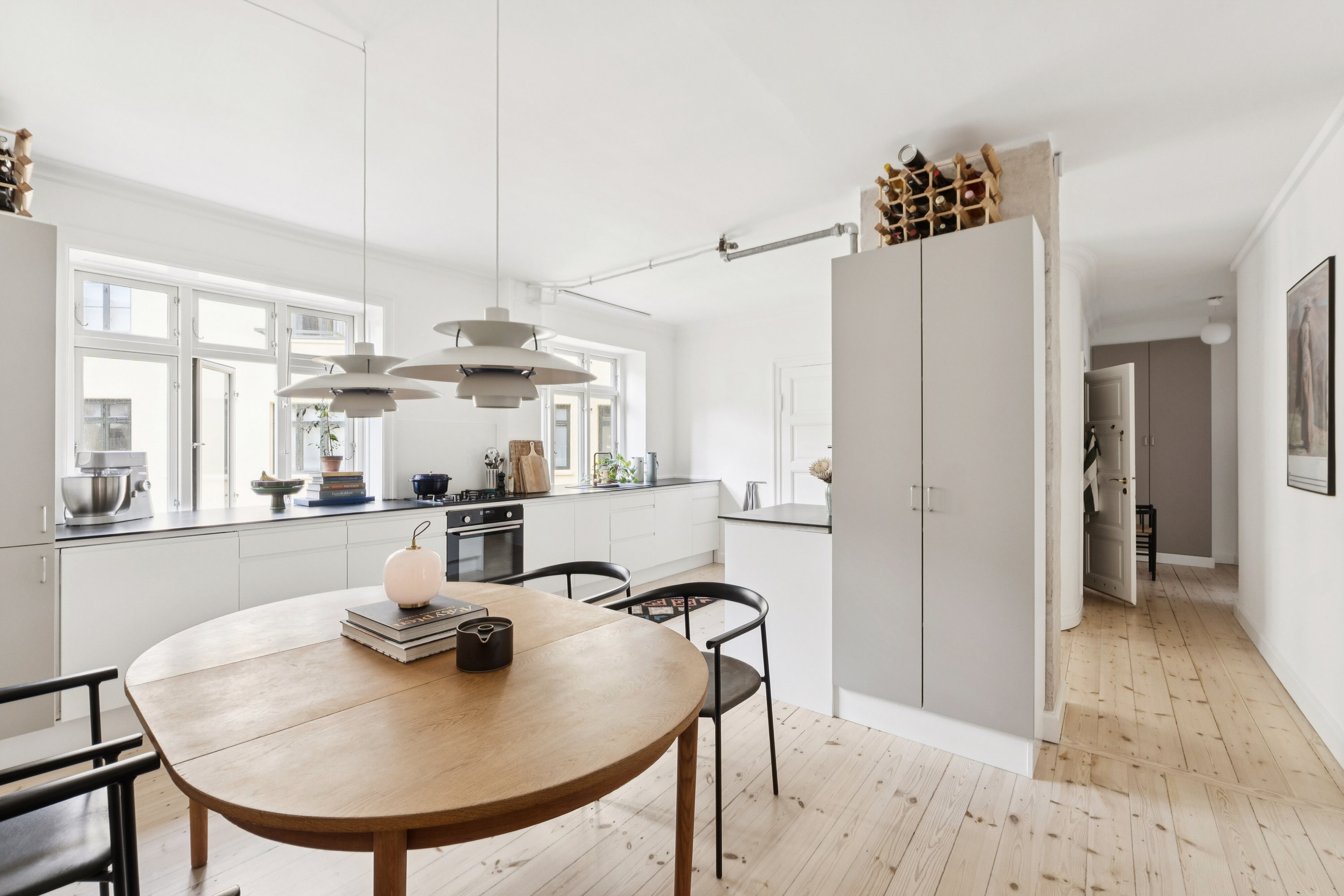 Fremhævet spisestue billede i fuldskærmstilstand. Billede af Snorresgade 2, 3. tv., 2300 København S