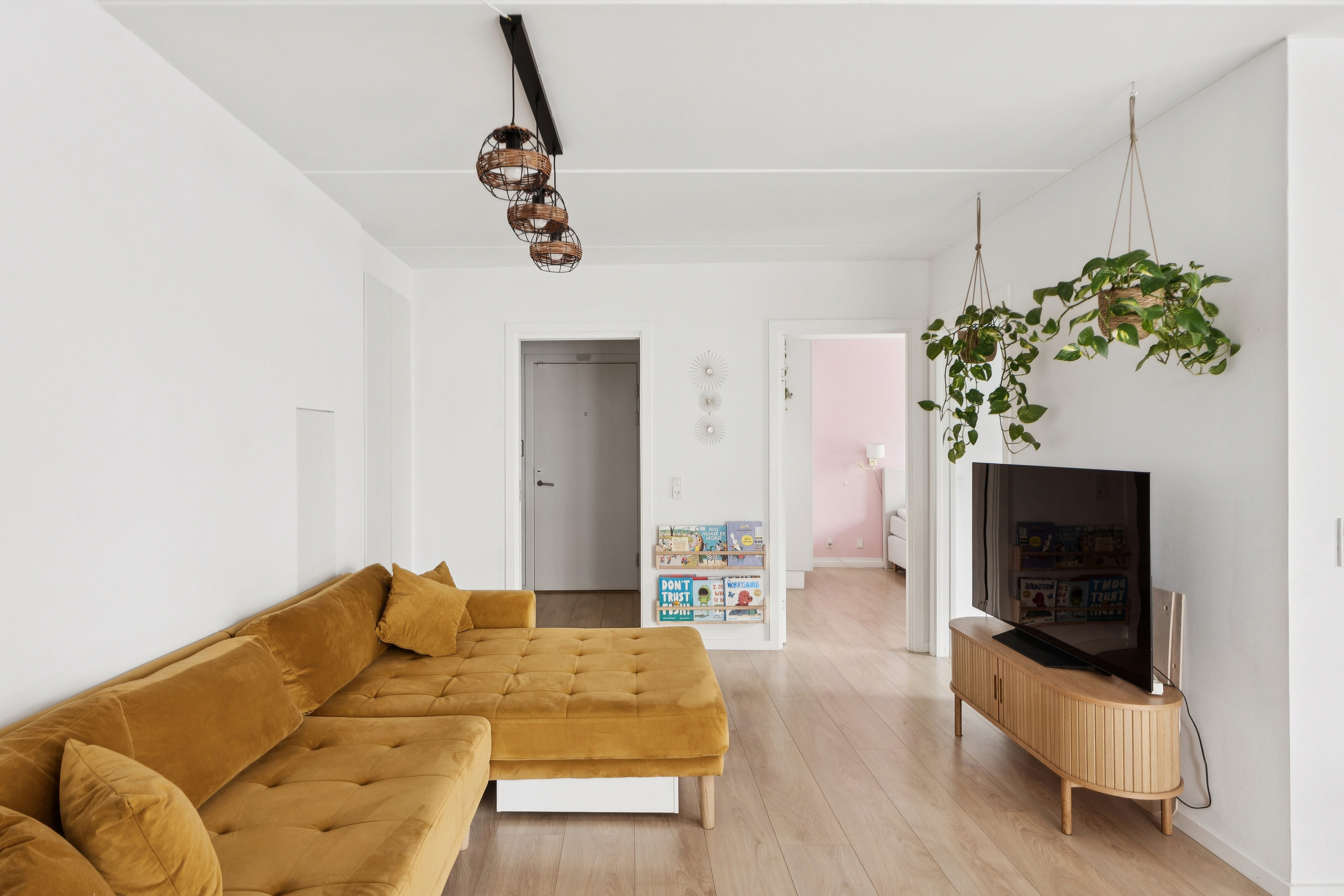 Fremhævet stue billede i fuldskærmstilstand. Billede af Lyneborggade 27, st.. tv., 2300 København S