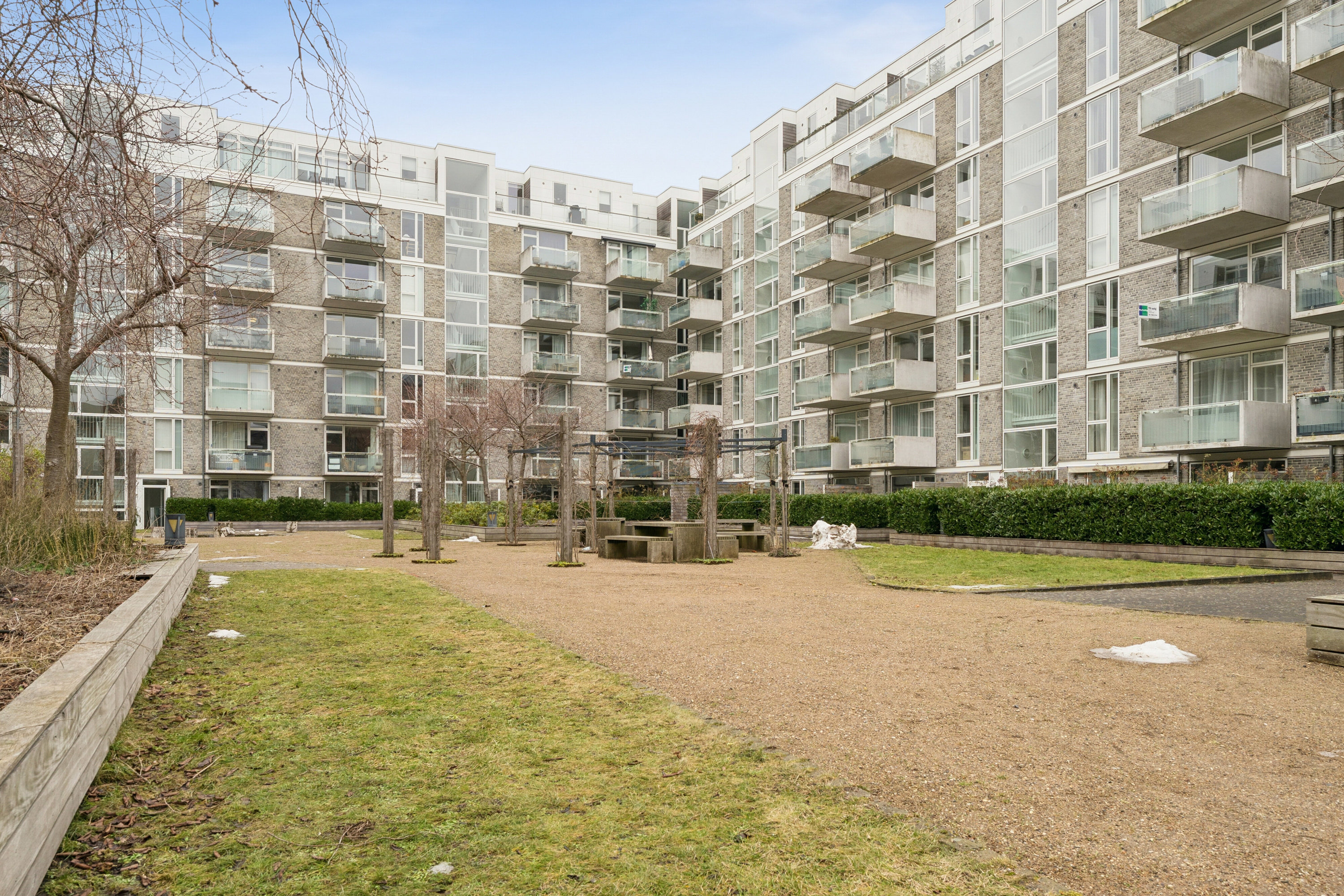 Fremhævet gårdmiljø billede i fuldskærmstilstand. Billede af Klaksvigsgade 7, 5. tv., 2300 København S