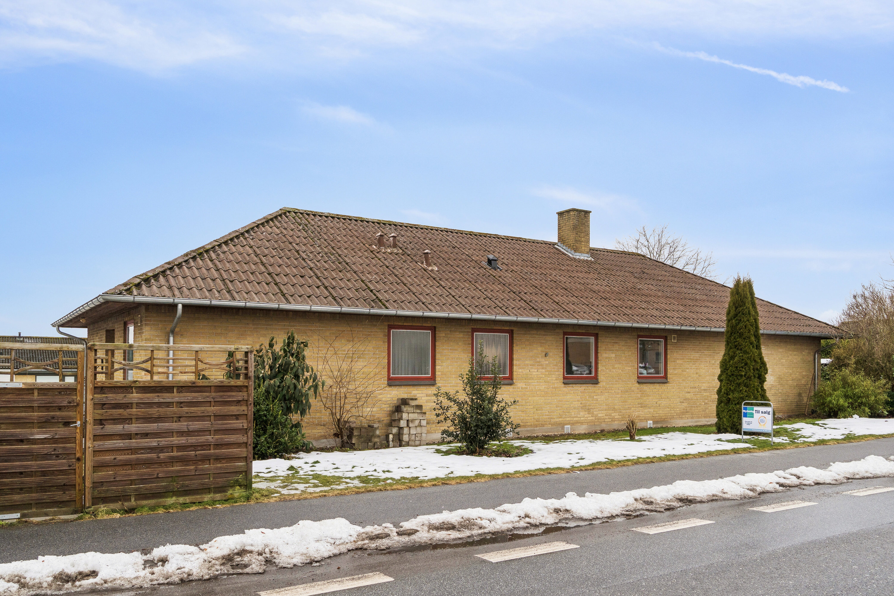 Fremhævet set fra vejen billede i fuldskærmstilstand. Billede af Rødkælkevej 3, 4250 Fuglebjerg