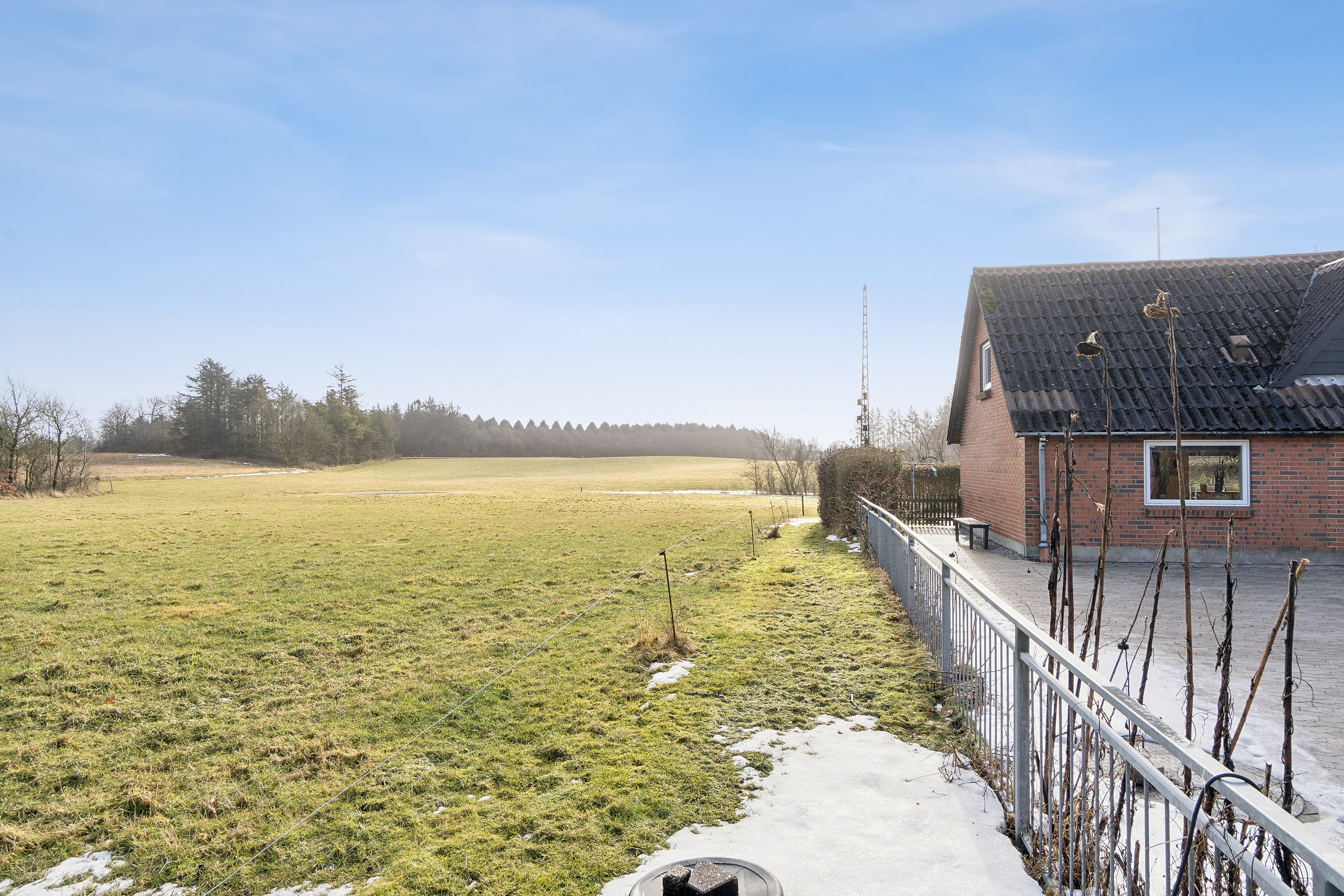 Fremhævet set fra haven billede i fuldskærmstilstand. Billede af Vestervigvej 202, 7752 Snedsted