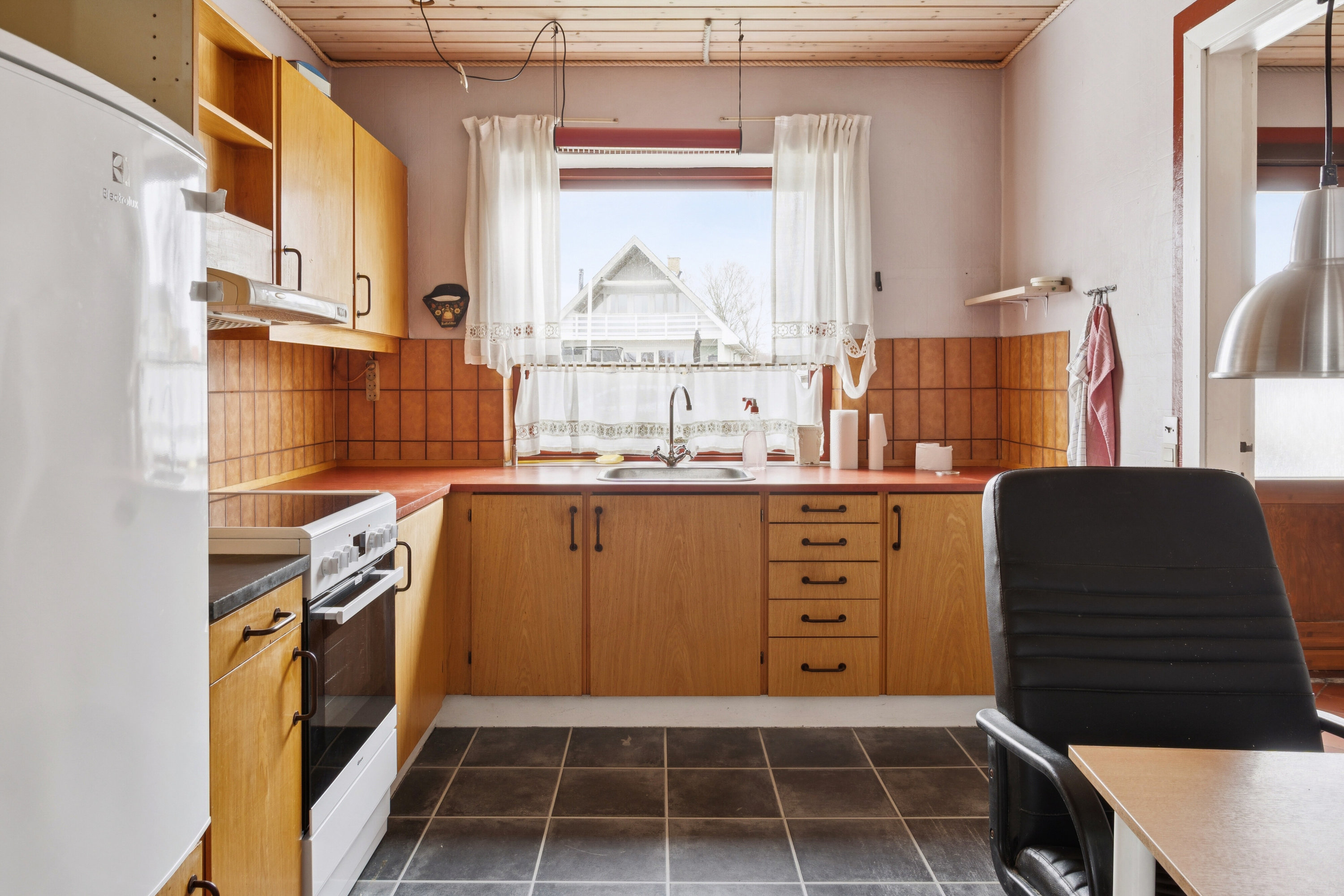 Fremhævet køkken billede i fuldskærmstilstand. Billede af Smedevej 2, 4400 Kalundborg