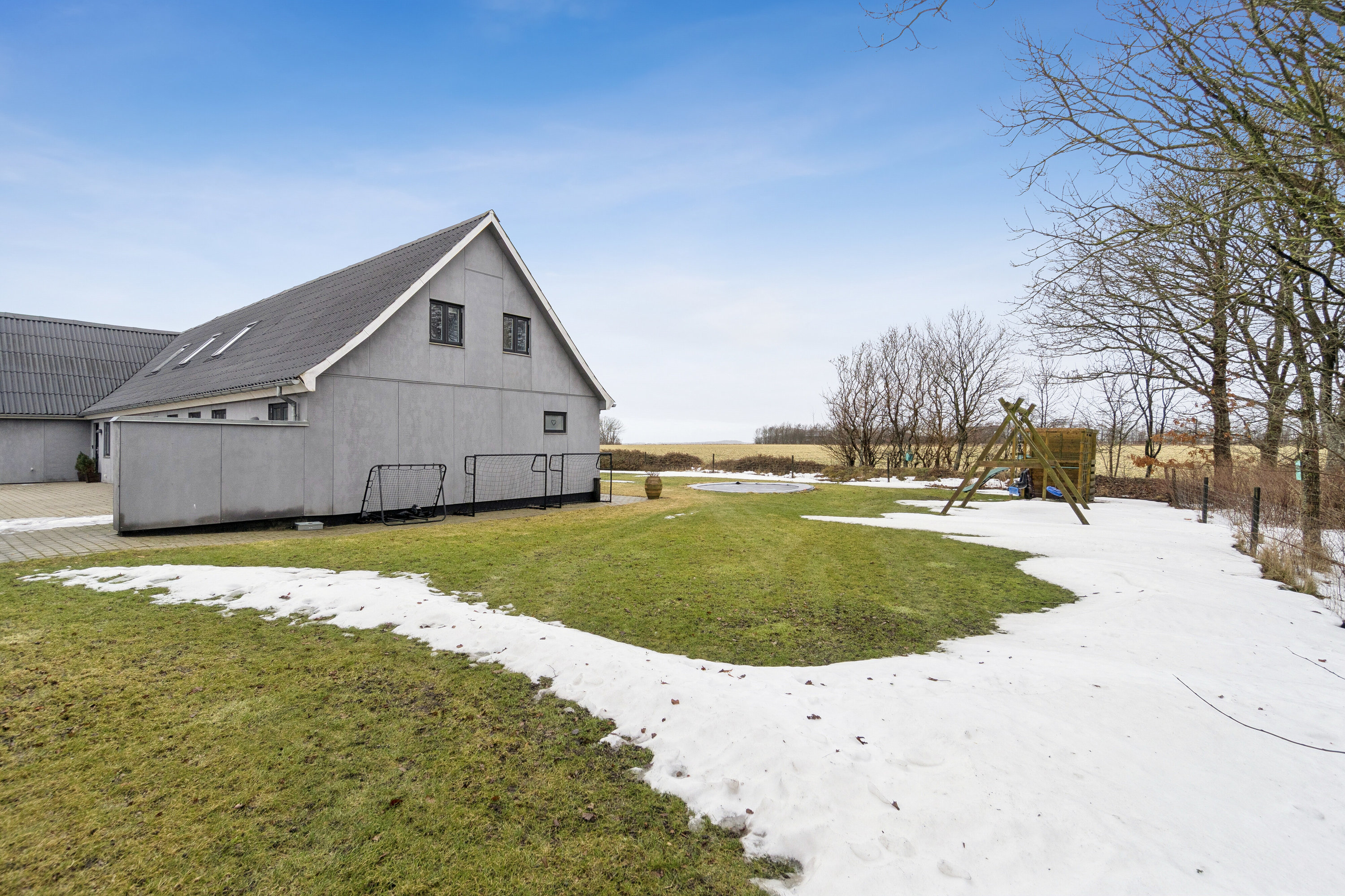 Fremhævet set fra haven billede i fuldskærmstilstand. Billede af Kjelstrupvej 1, Kjelstrup, 7700 Thisted