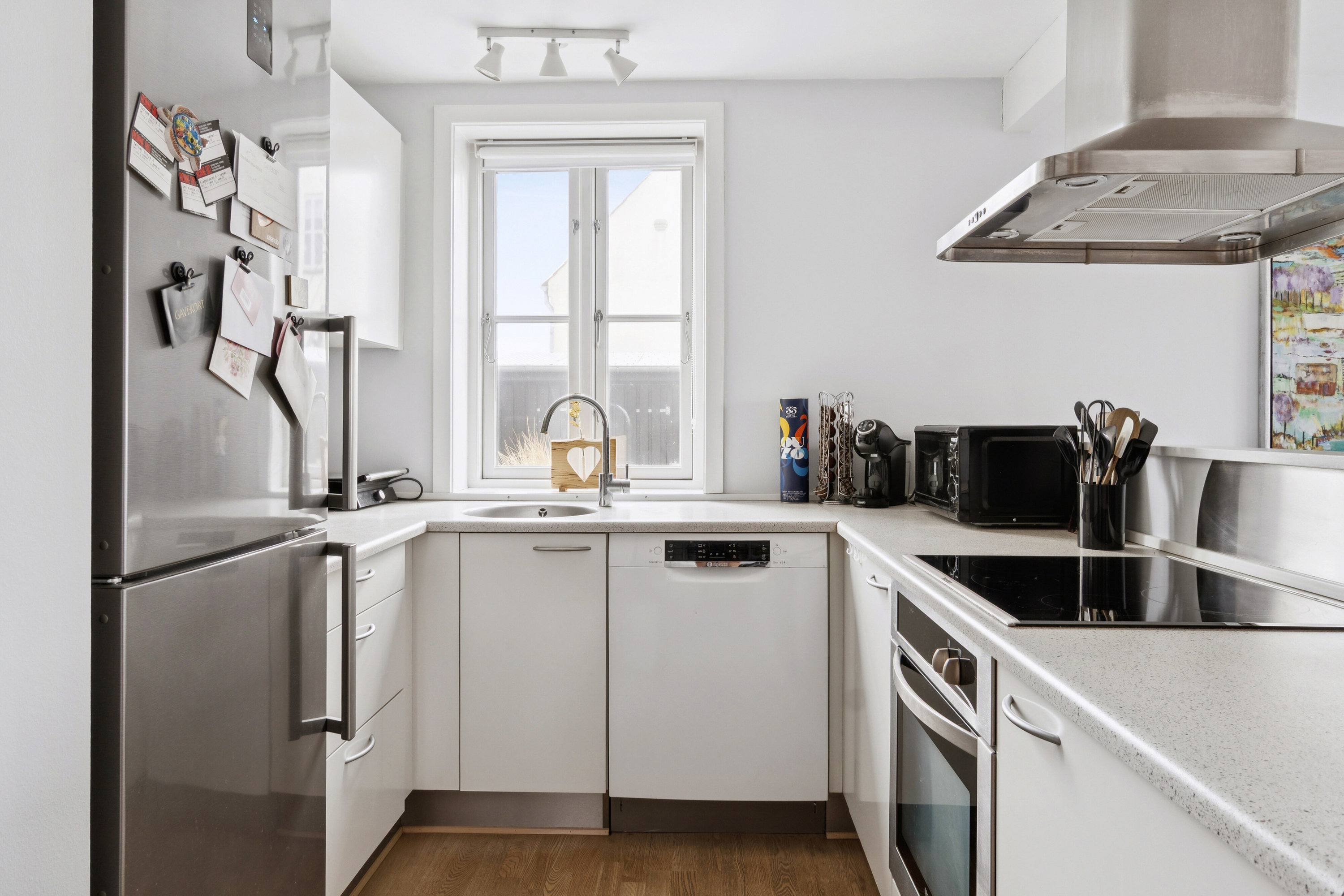 Fremhævet køkken billede i fuldskærmstilstand. Billede af Østergade 62D, Rønne, 3700 Rønne