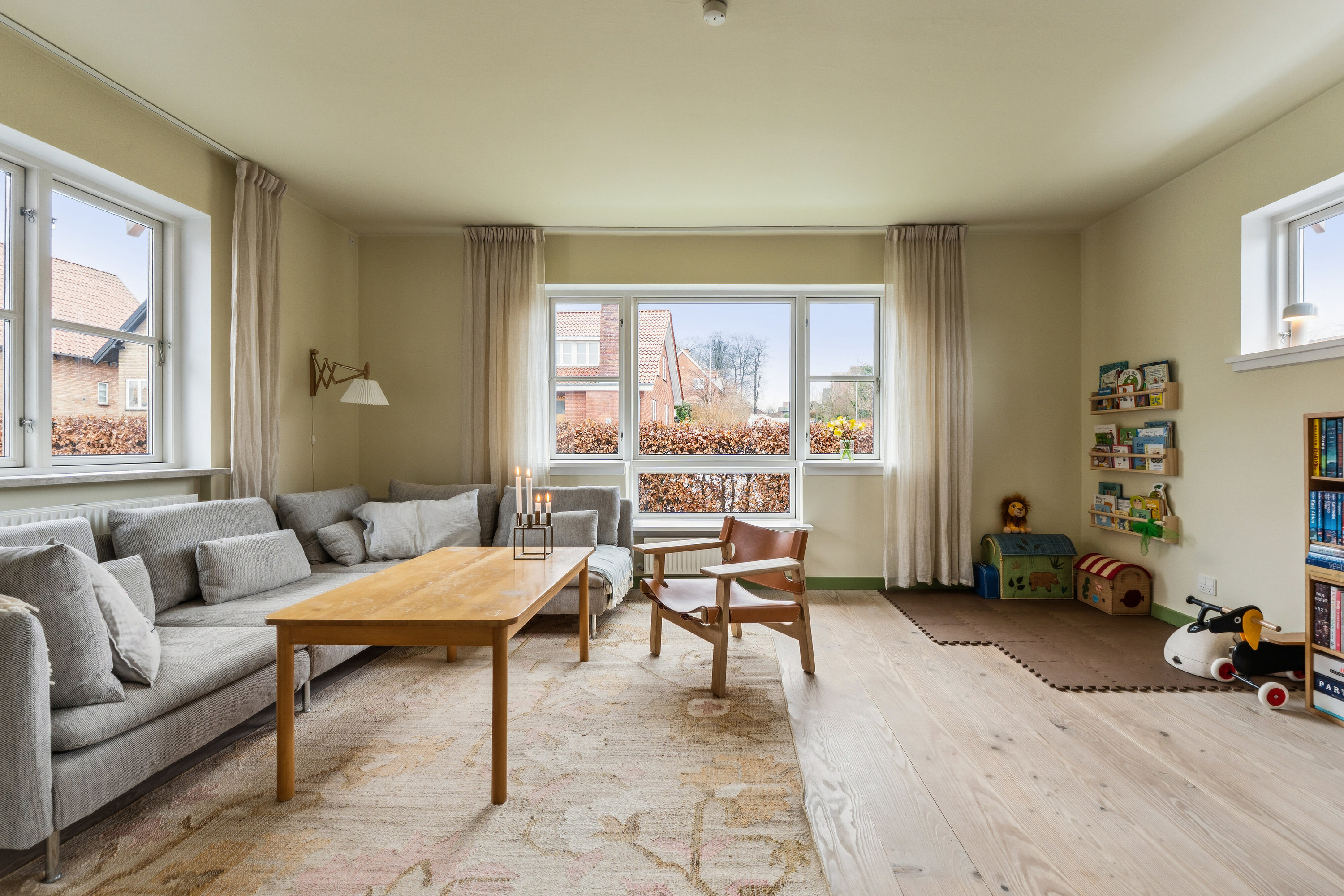 Fremhævet stue billede i fuldskærmstilstand. Billede af Søkildevej 24, 5700 Svendborg