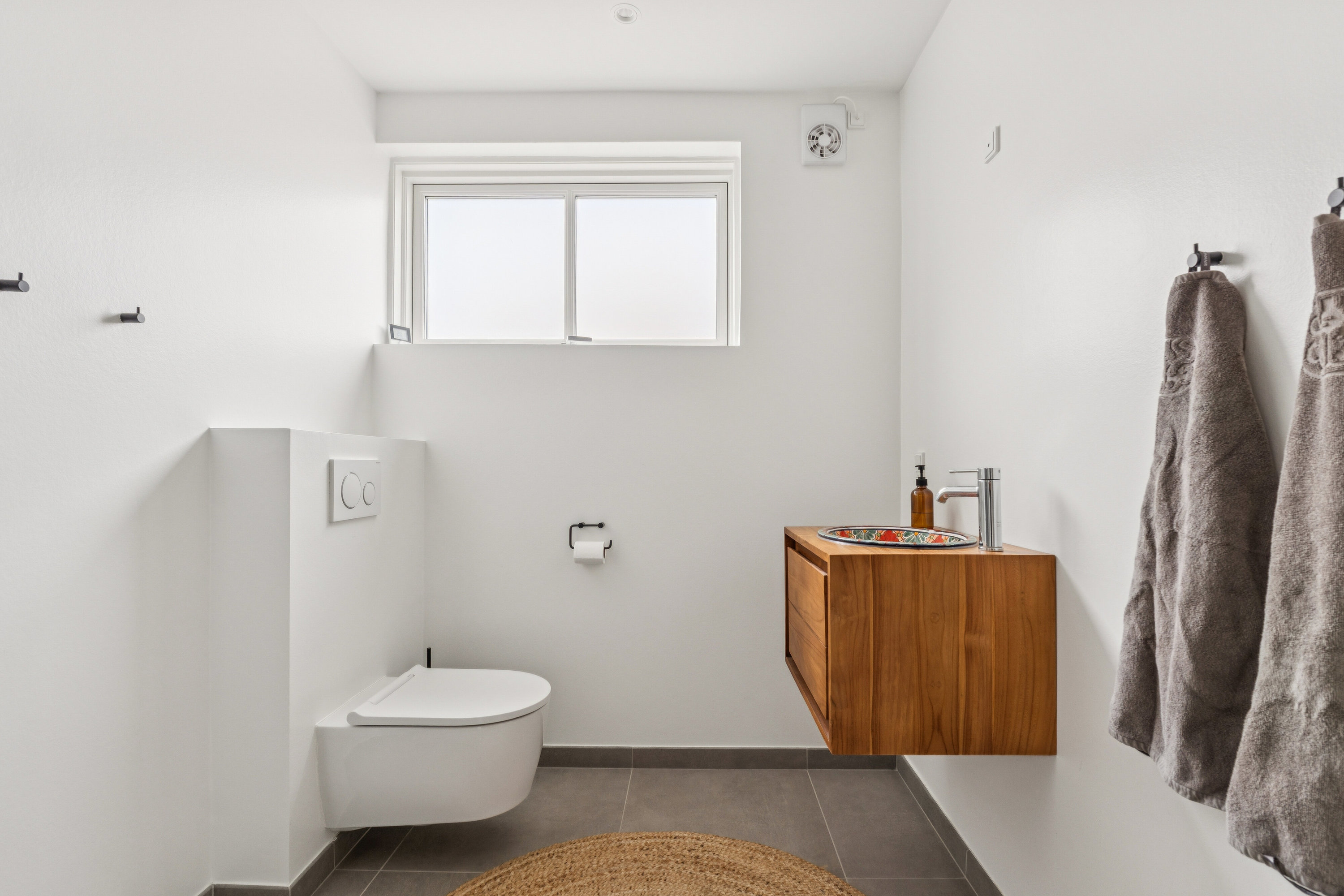 Fremhævet badeværelse billede i fuldskærmstilstand. Billede af Søkildevej 24, 5700 Svendborg