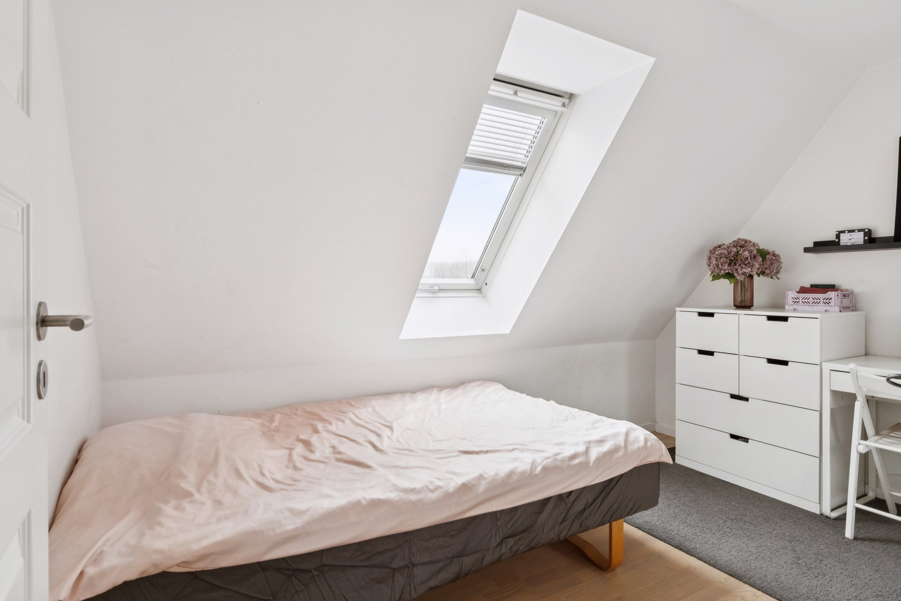 Fremhævet soveværelse billede i fuldskærmstilstand. Billede af Mejerihusene 1, 2600 Glostrup