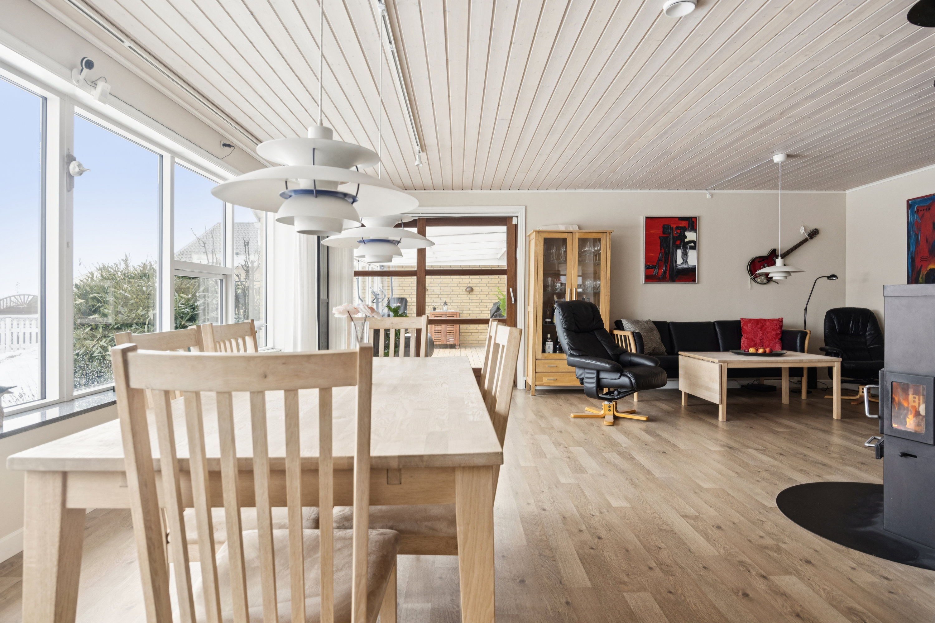 Fremhævet stue billede i fuldskærmstilstand. Billede af Fjordblink 15, 9370 Hals