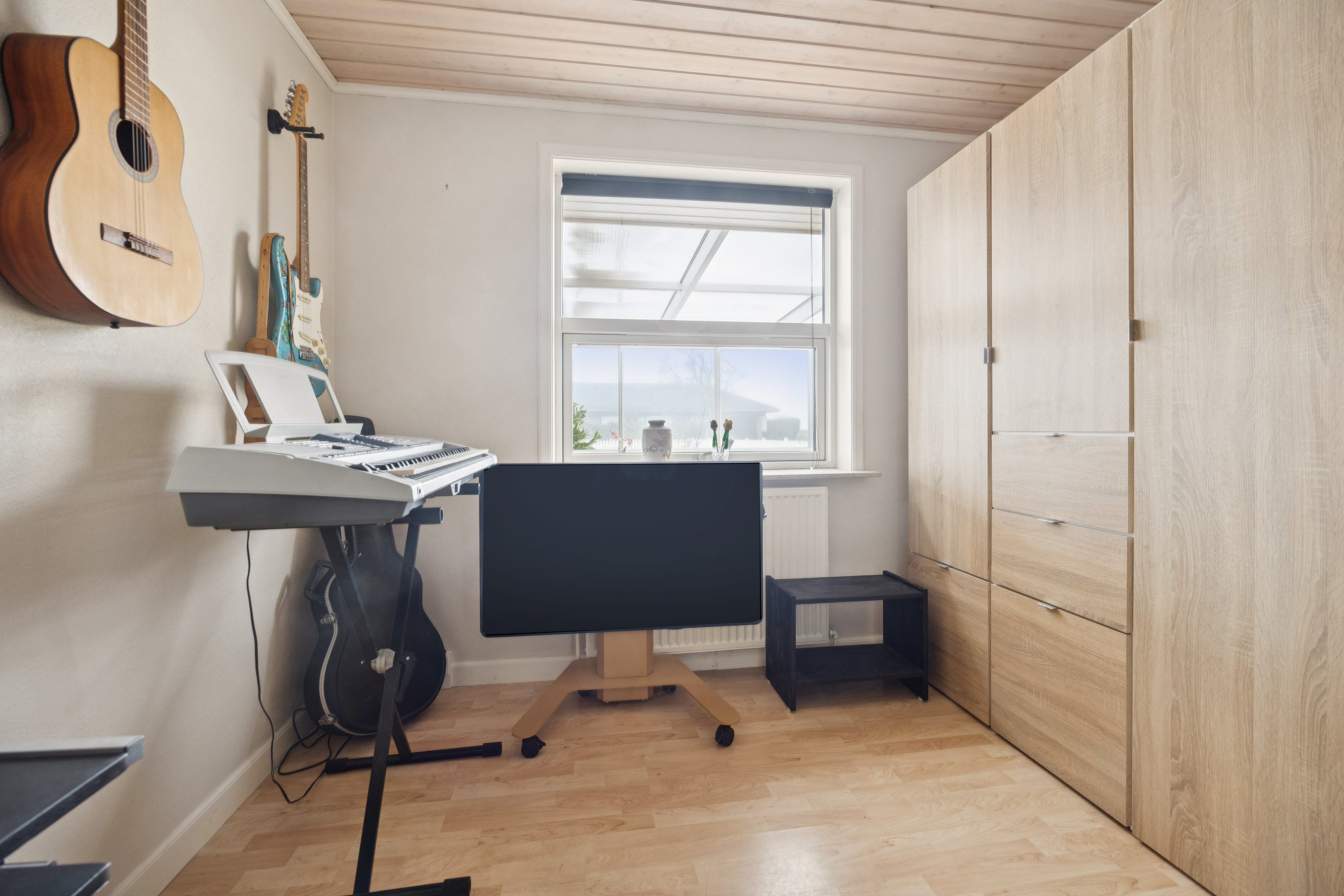 Fremhævet værelse billede i fuldskærmstilstand. Billede af Fjordblink 15, 9370 Hals