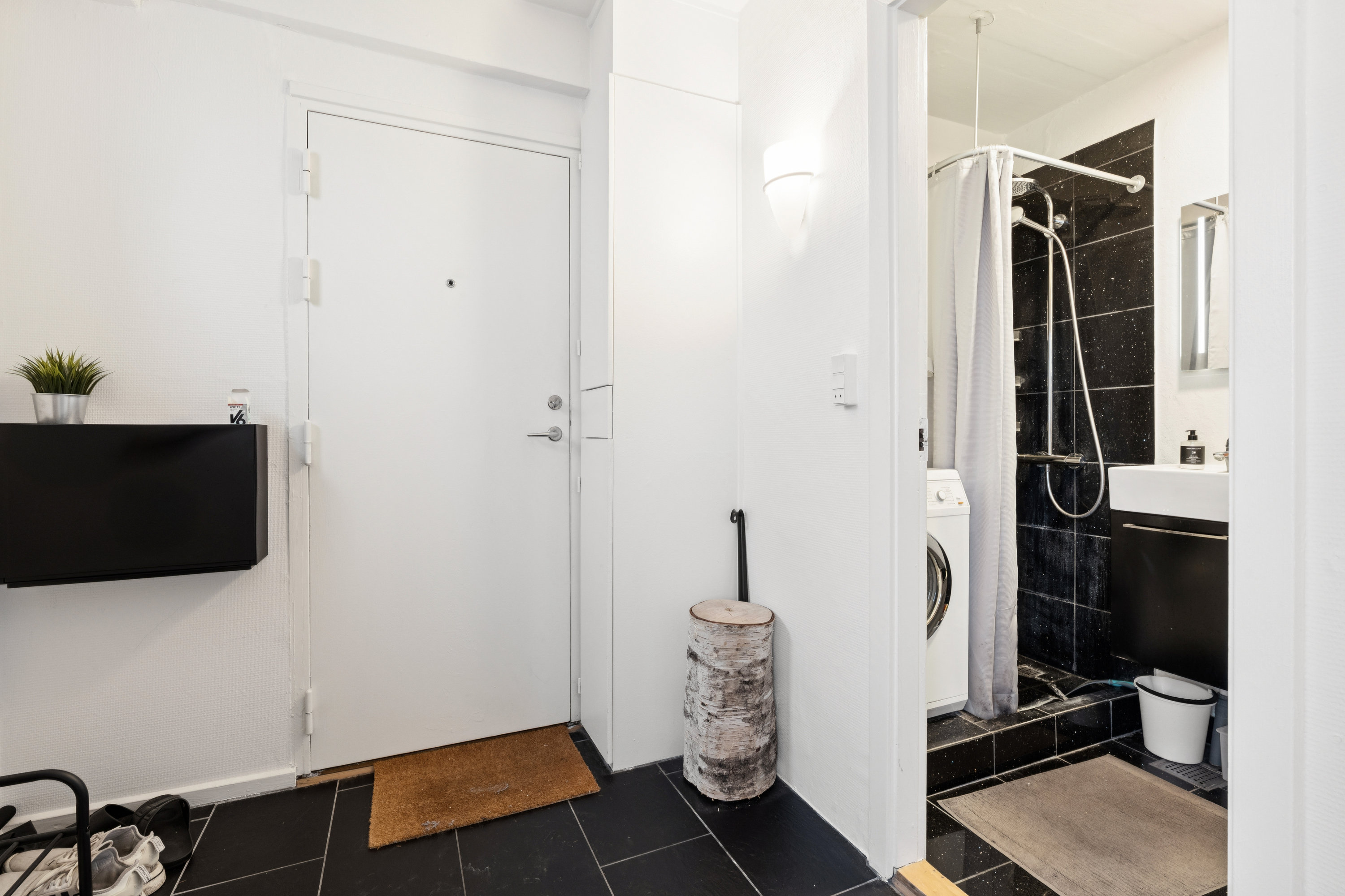 Fremhævet badeværelse billede i fuldskærmstilstand. Billede af Vesterbro 127, 11. 1107., 9000 Aalborg