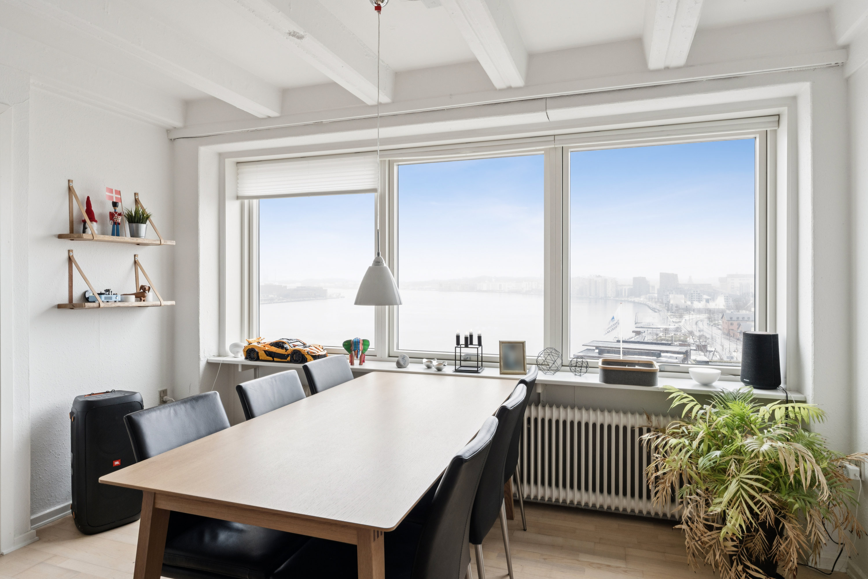 Fremhævet stue billede i fuldskærmstilstand. Billede af Vesterbro 127, 11. 1107., 9000 Aalborg