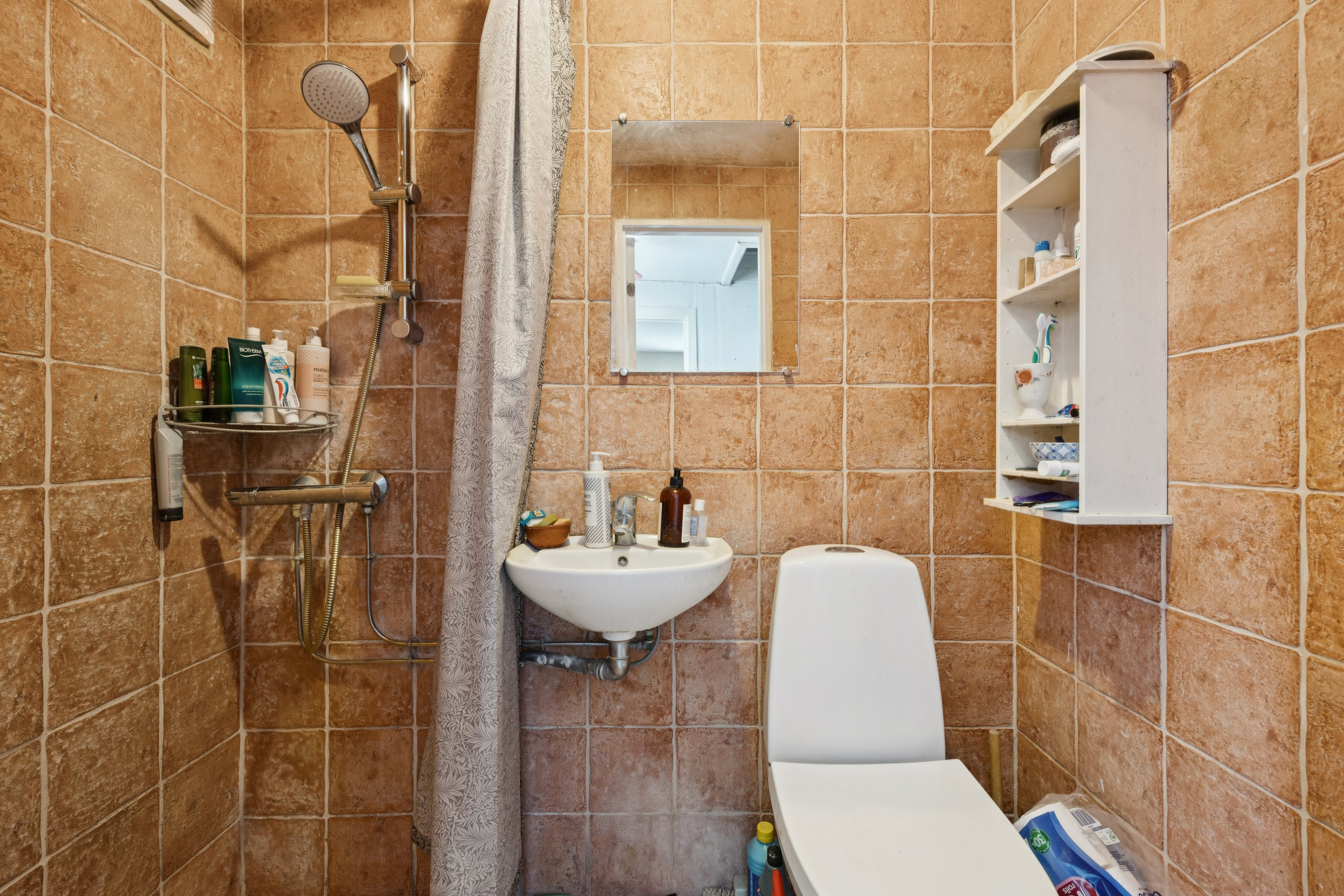 Fremhævet badeværelse billede i fuldskærmstilstand. Billede af Vandrigsvej 7, Gevnø, 4660 Store Heddinge