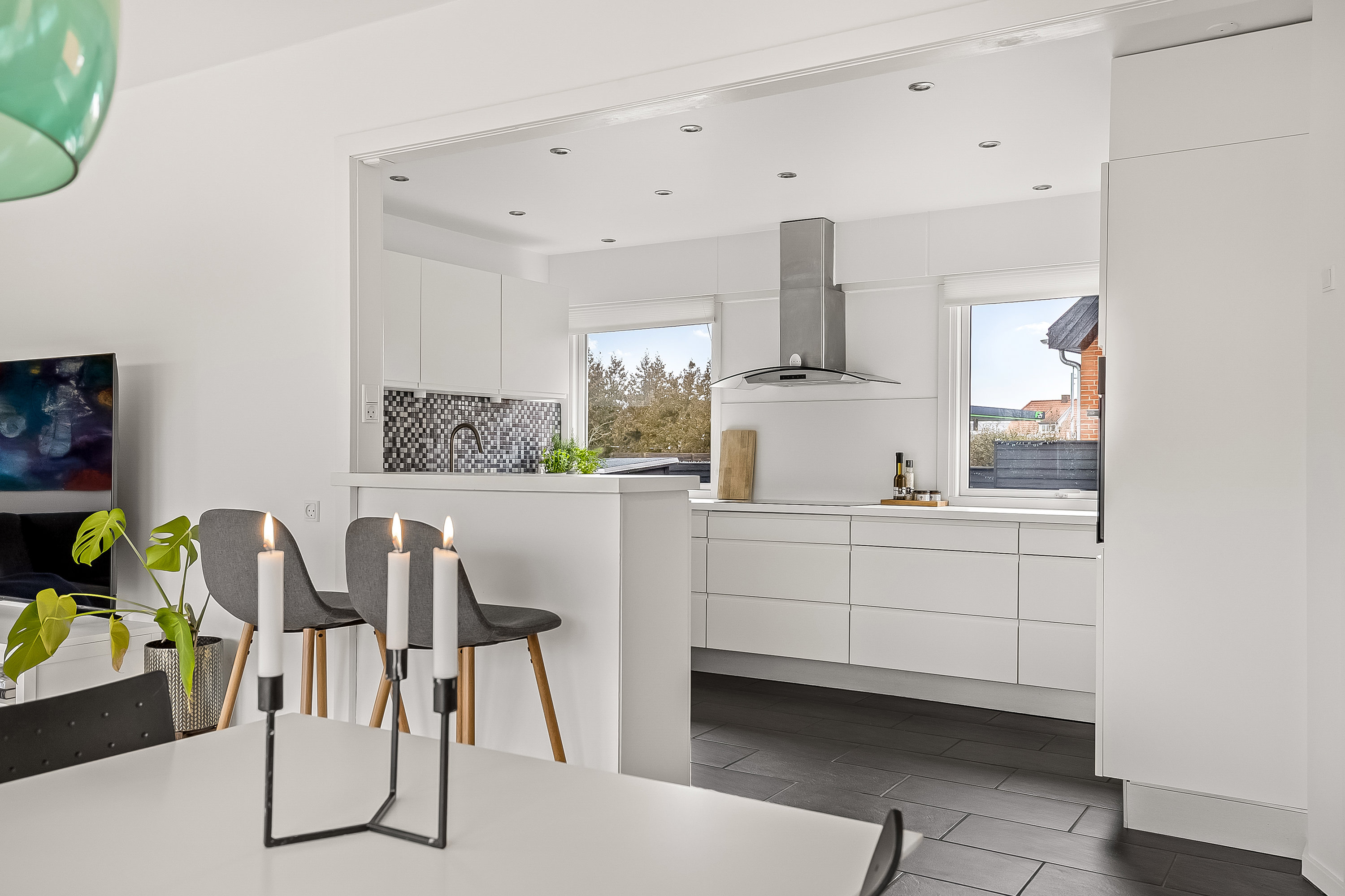 Fremhævet køkken billede i fuldskærmstilstand. Billede af Skolebakken 60, Nr. Bjert, 6000 Kolding