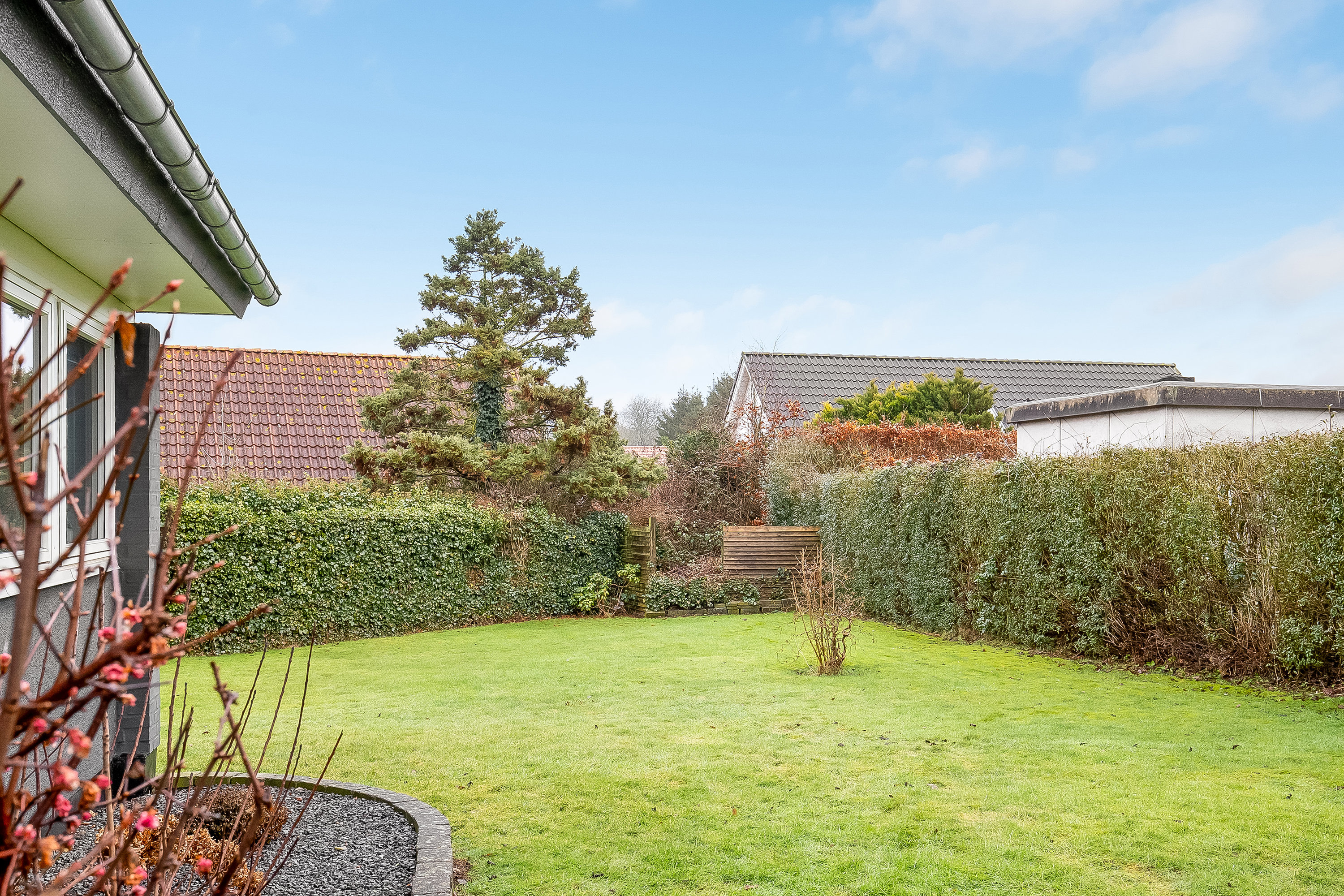 Fremhævet have billede i fuldskærmstilstand. Billede af Skolebakken 60, Nr. Bjert, 6000 Kolding