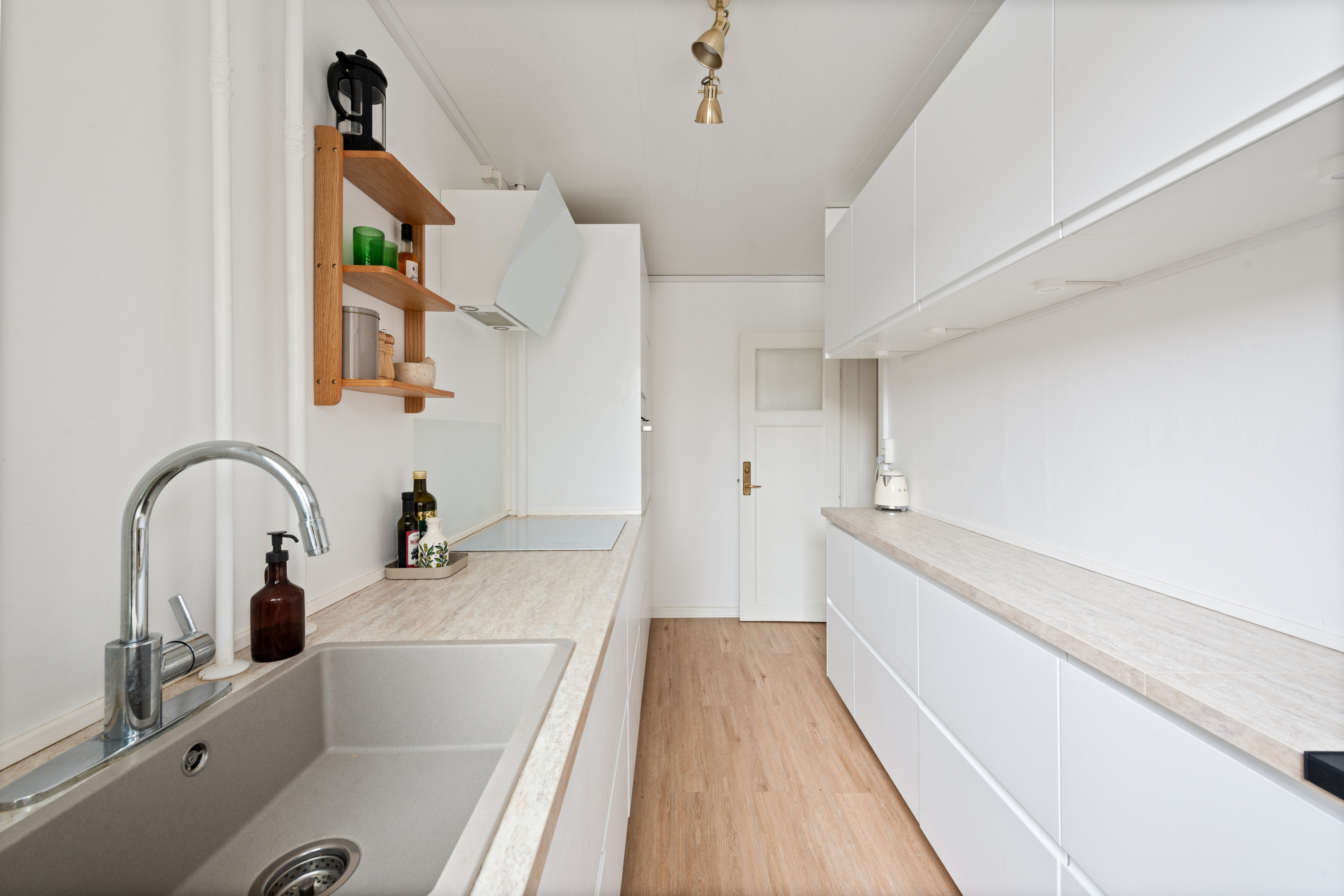 Fremhævet køkken billede i fuldskærmstilstand. Billede af Frederikssundsvej 195B, 1. th., 2700 Brønshøj