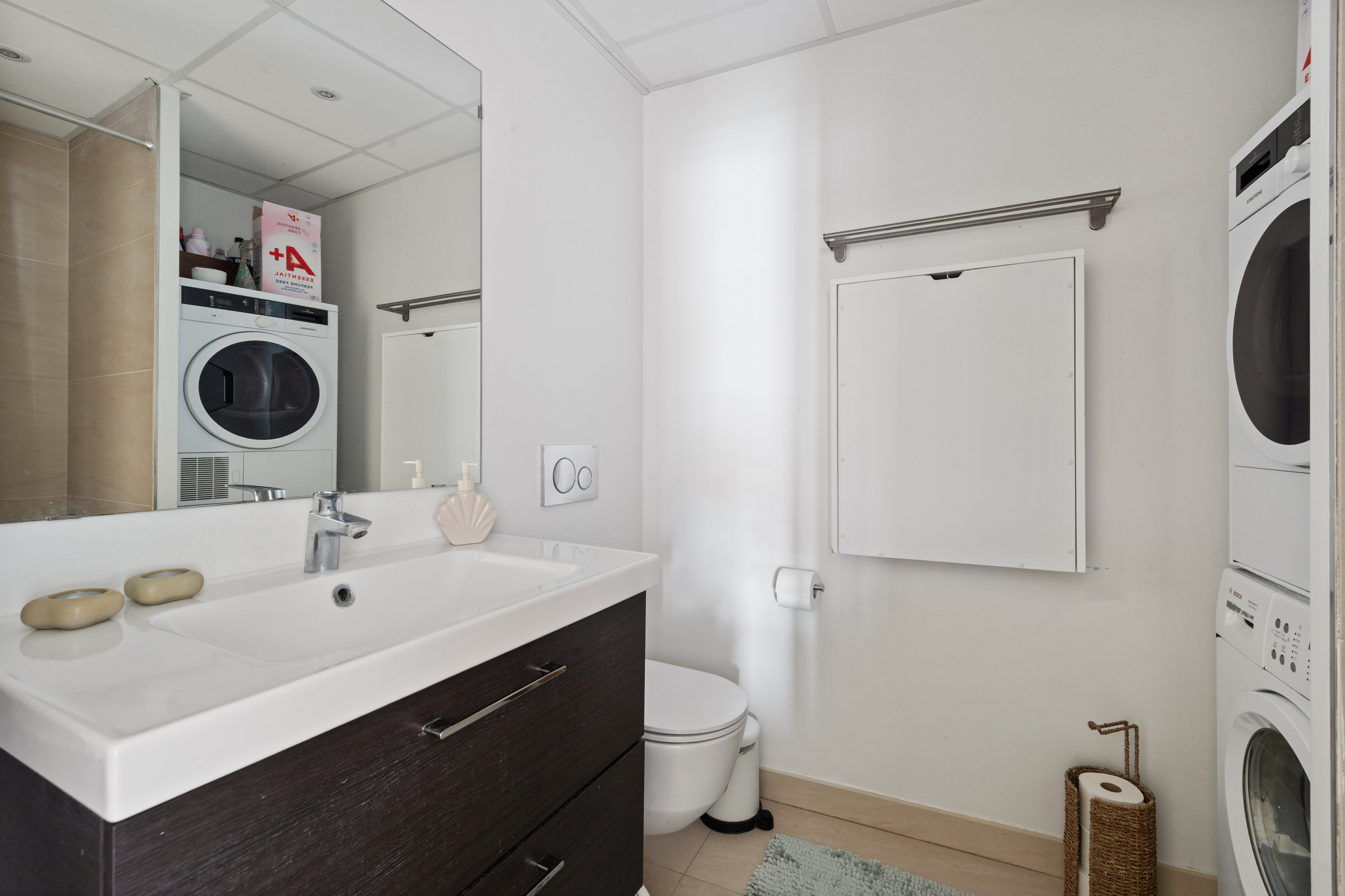 Fremhævet badeværelse billede i fuldskærmstilstand. Billede af Frederikssundsvej 195B, 1. th., 2700 Brønshøj