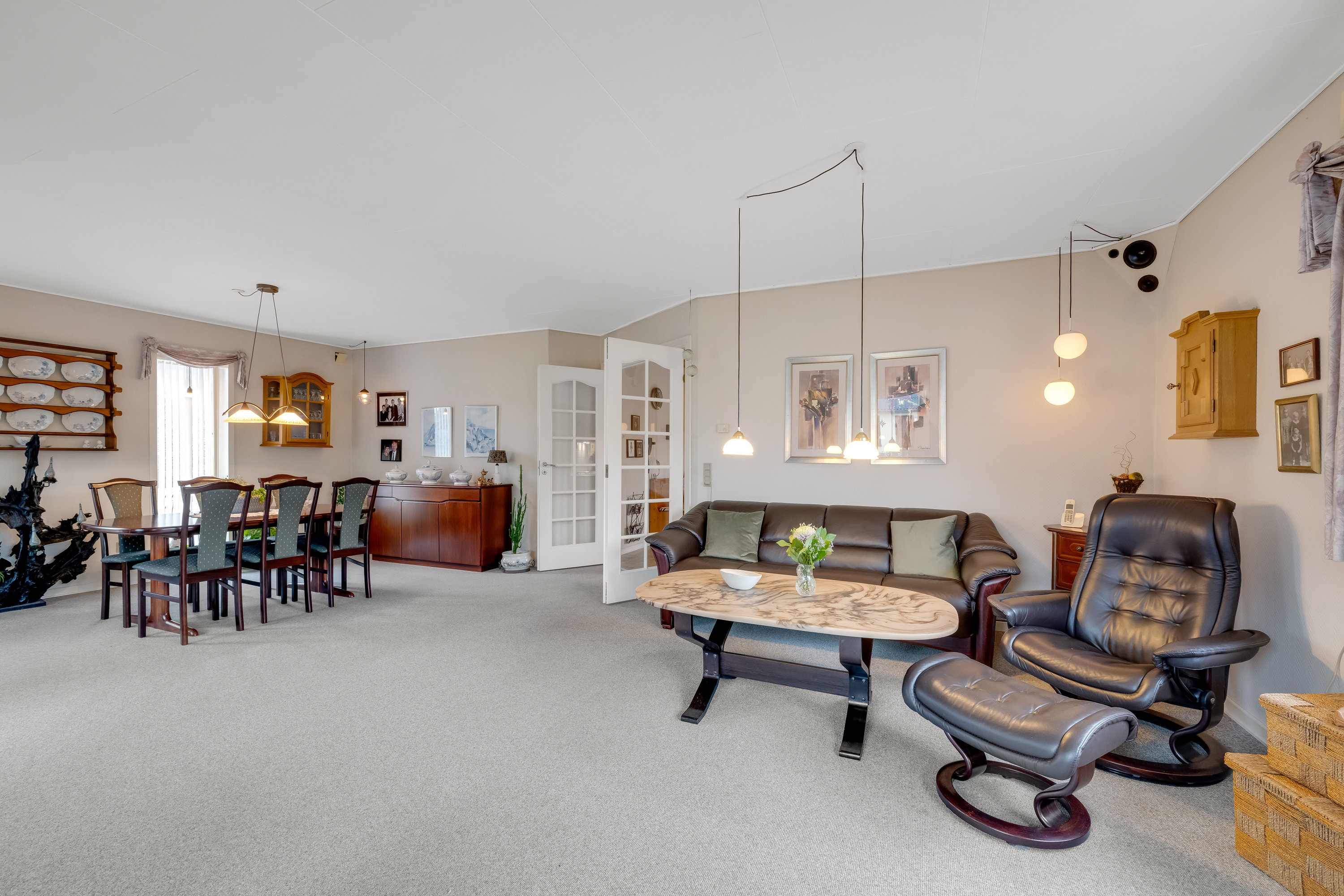 Fremhævet stue billede i fuldskærmstilstand. Billede af Skolevænget 14, Borris, 6900 Skjern