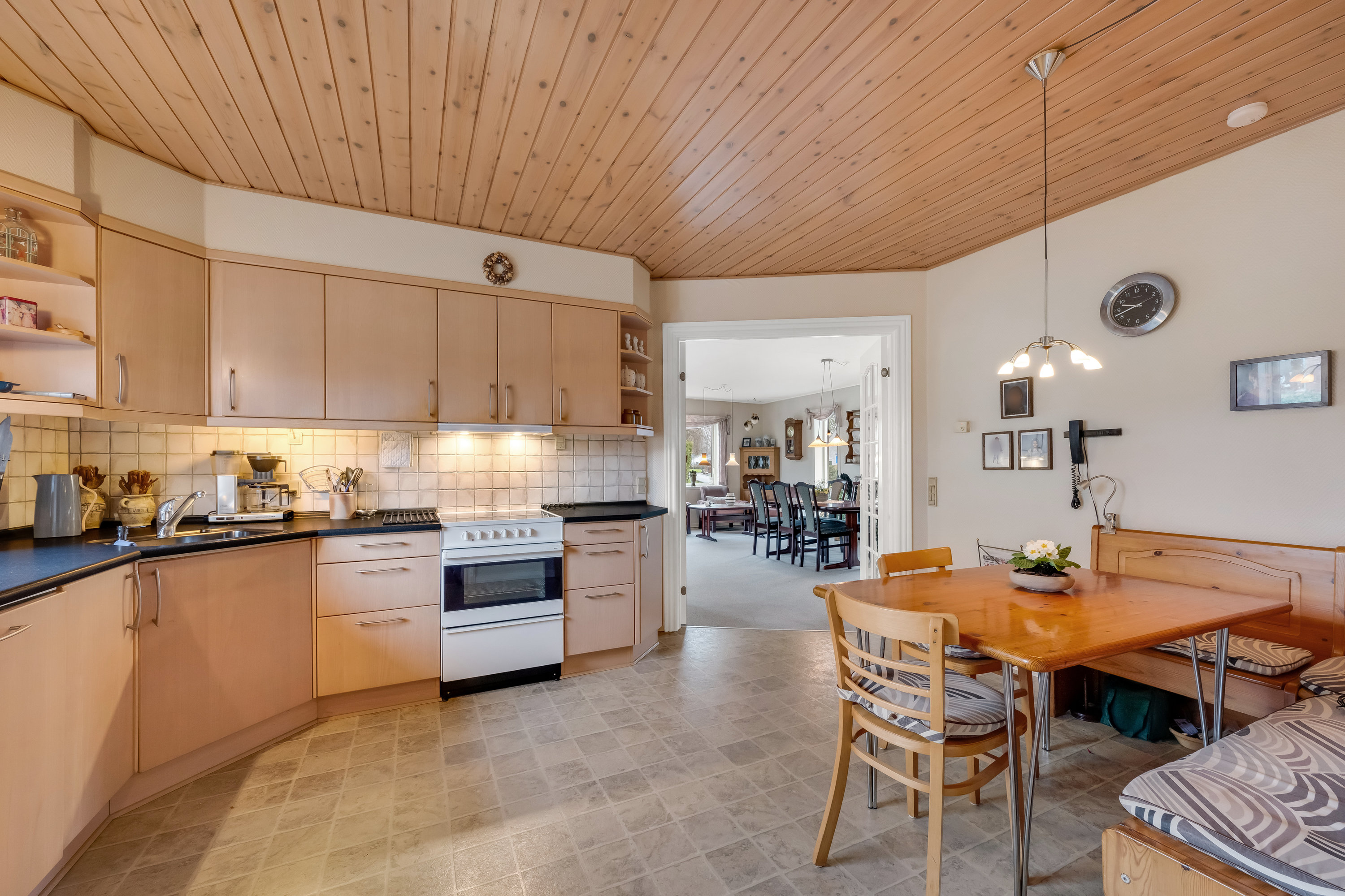 Fremhævet køkken billede i fuldskærmstilstand. Billede af Skolevænget 14, Borris, 6900 Skjern