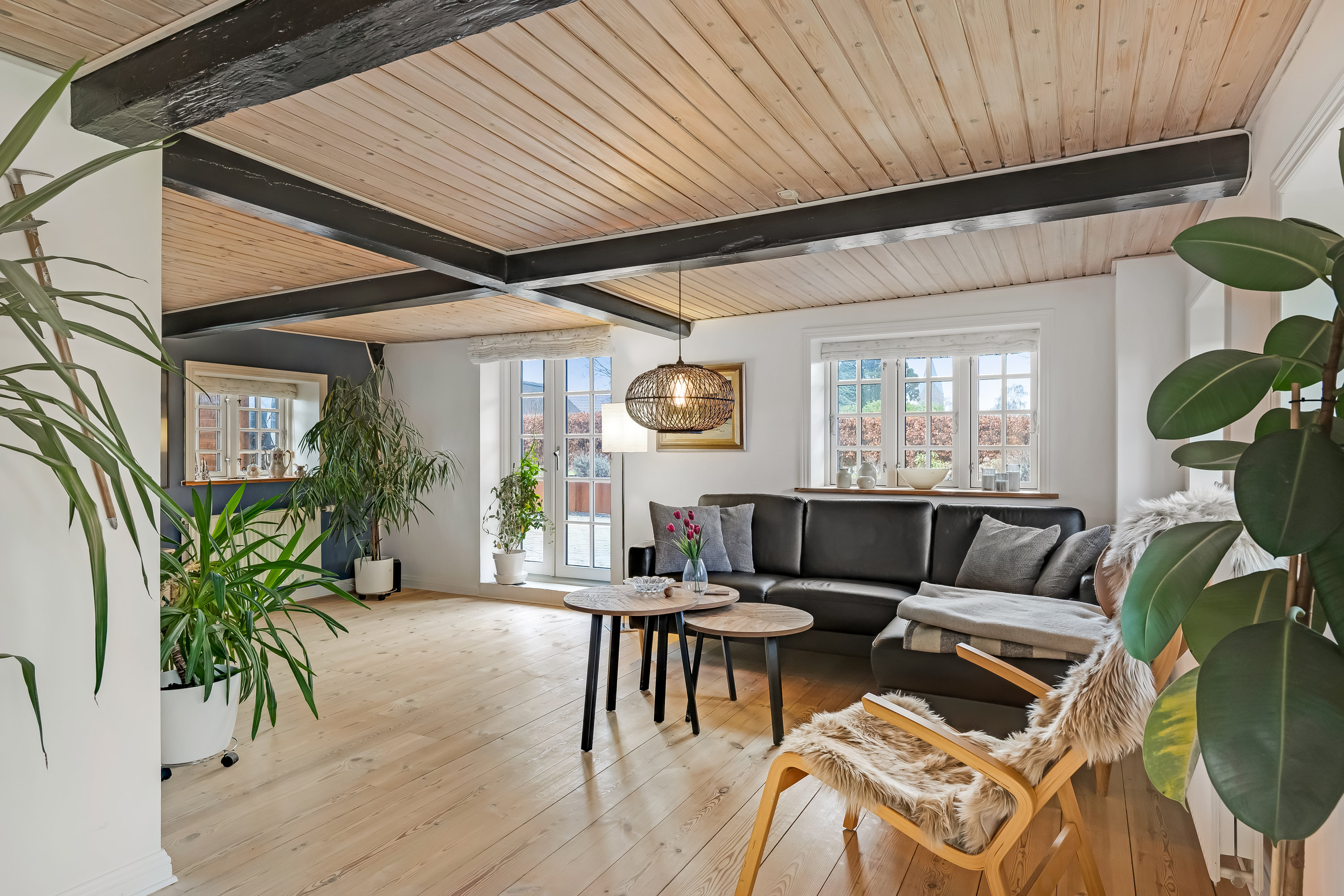 Fremhævet stue billede i fuldskærmstilstand. Billede af Nørre Skærbækvej 8, 6780 Skærbæk