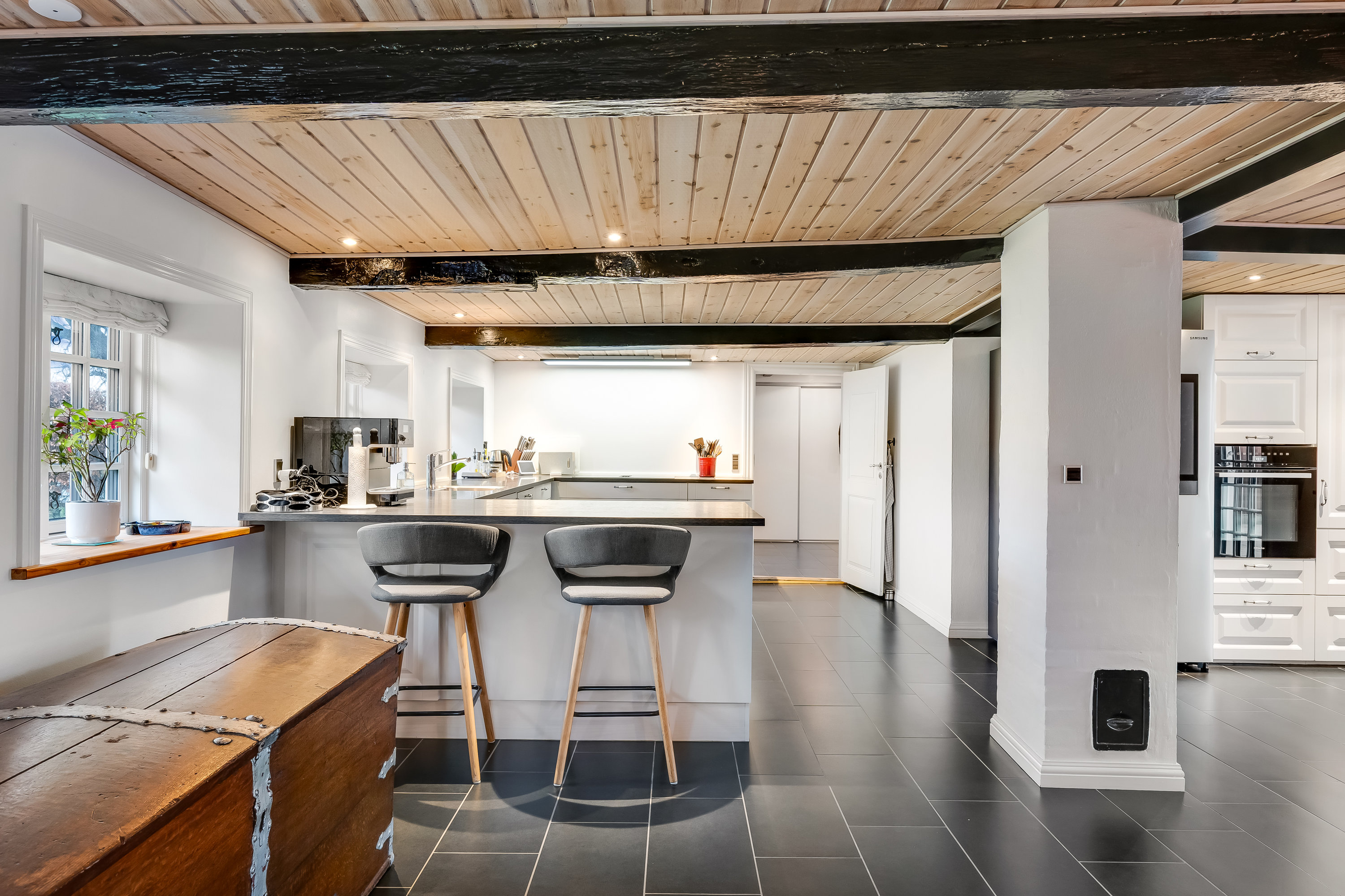 Fremhævet køkken billede i fuldskærmstilstand. Billede af Nørre Skærbækvej 8, 6780 Skærbæk